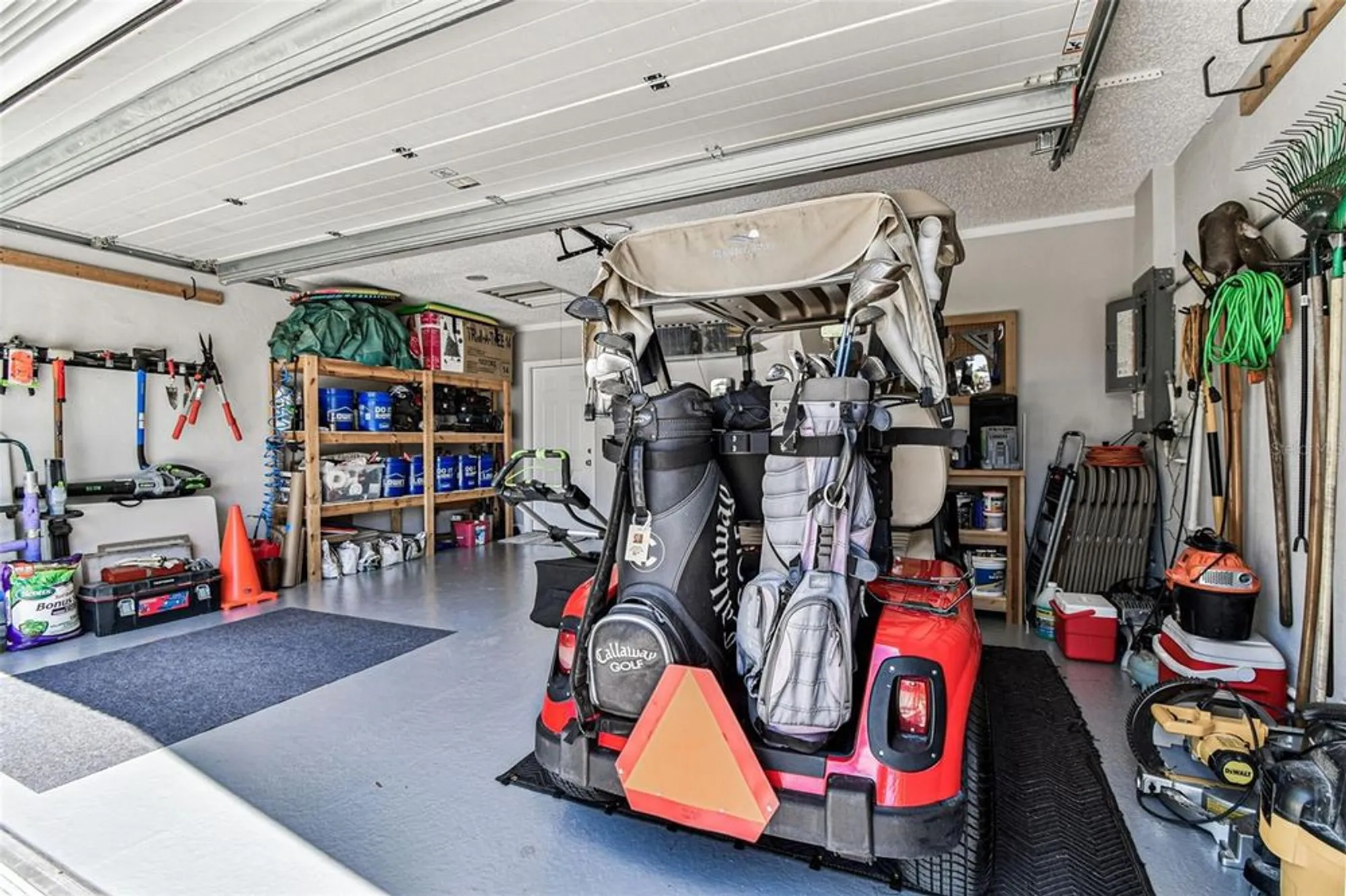 Property Slideshow image 45 of 99 | 2834 thistle ct, Palm Harbor, FL, 34684