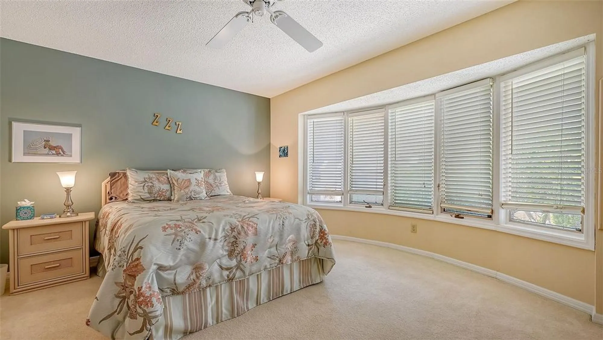 Property Slideshow image 34 of 87 | 5692 country lakes dr, Sarasota, FL, 34243