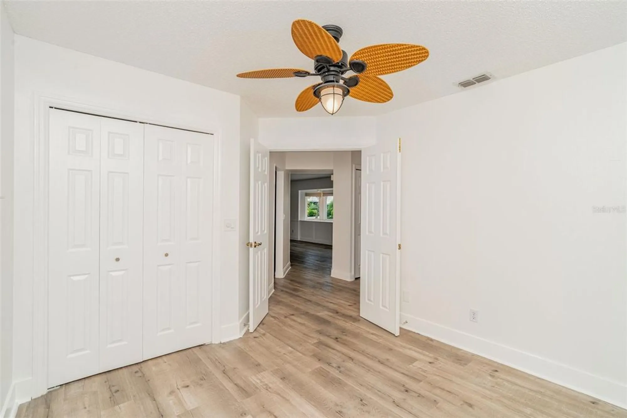 Property Slideshow image 24 of 31 | 2048 berry roberts dr, Sun City Center, FL, 33573