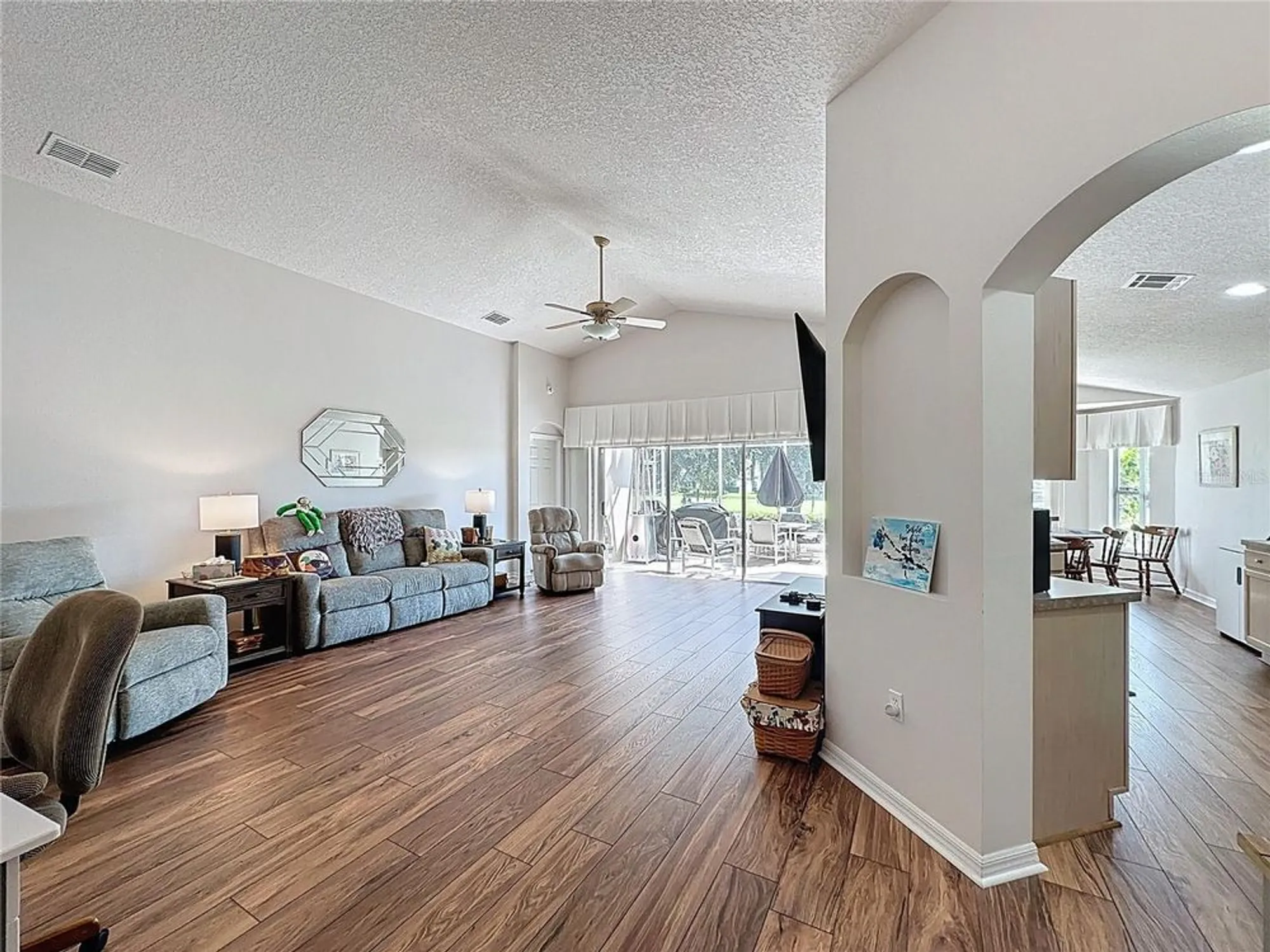 Property Slideshow image 16 of 76 | 2292 edmonton ct, Clermont, FL, 34711