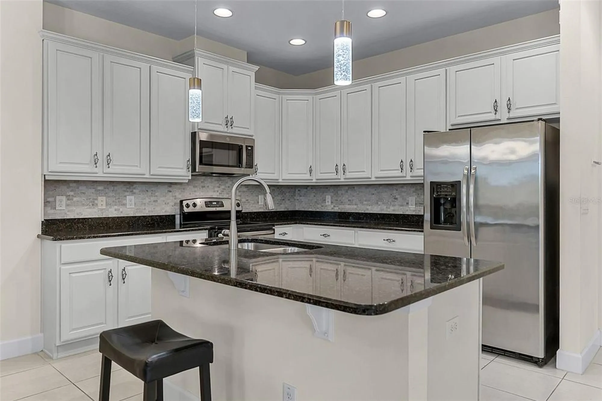 Property Slideshow image 3 of 18 | 2504 sapphire greens ln, Sun City Center, FL, 33573