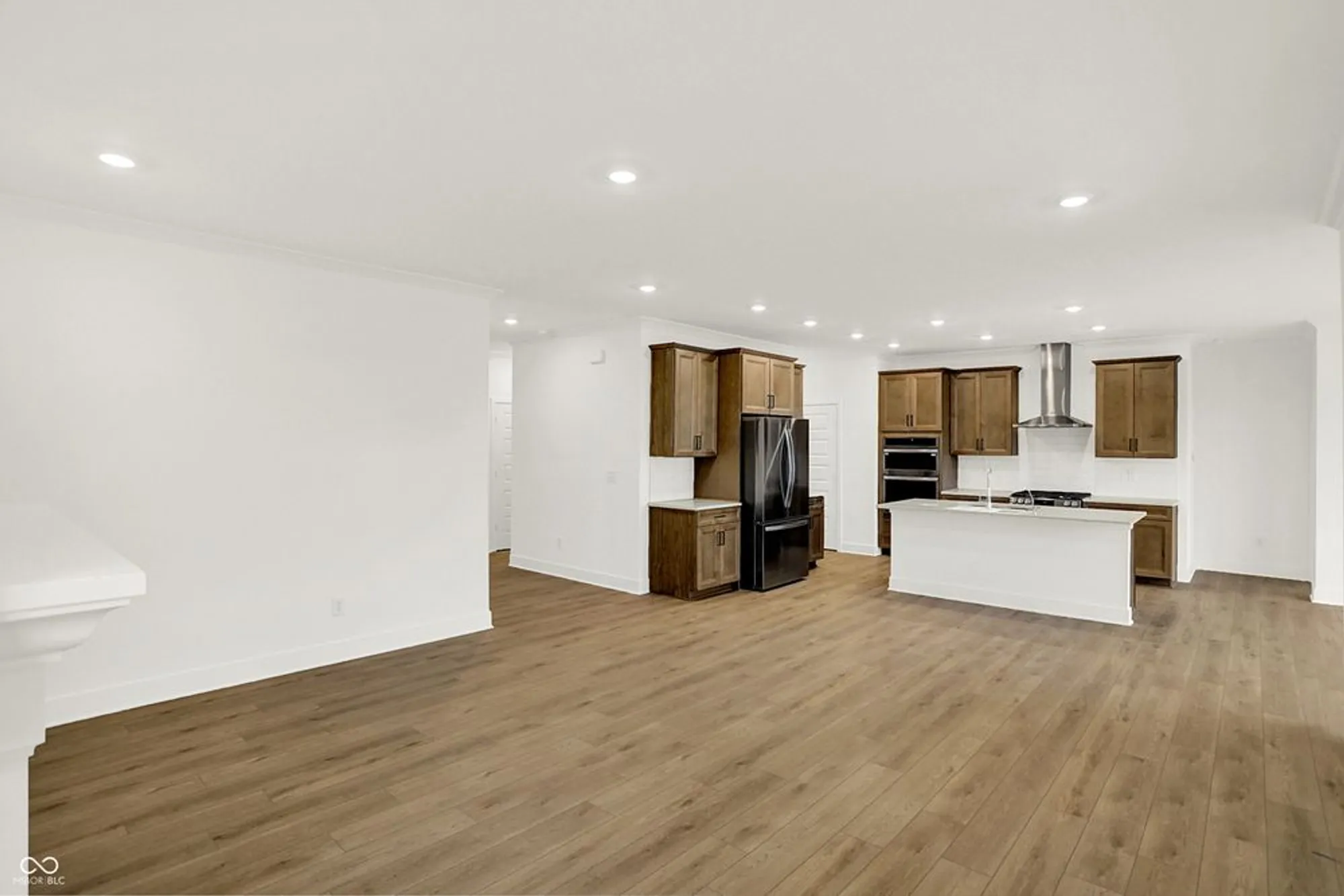 Property Slideshow image 16 of 52 | 5076 foxley park ln, Avon, IN, 46123