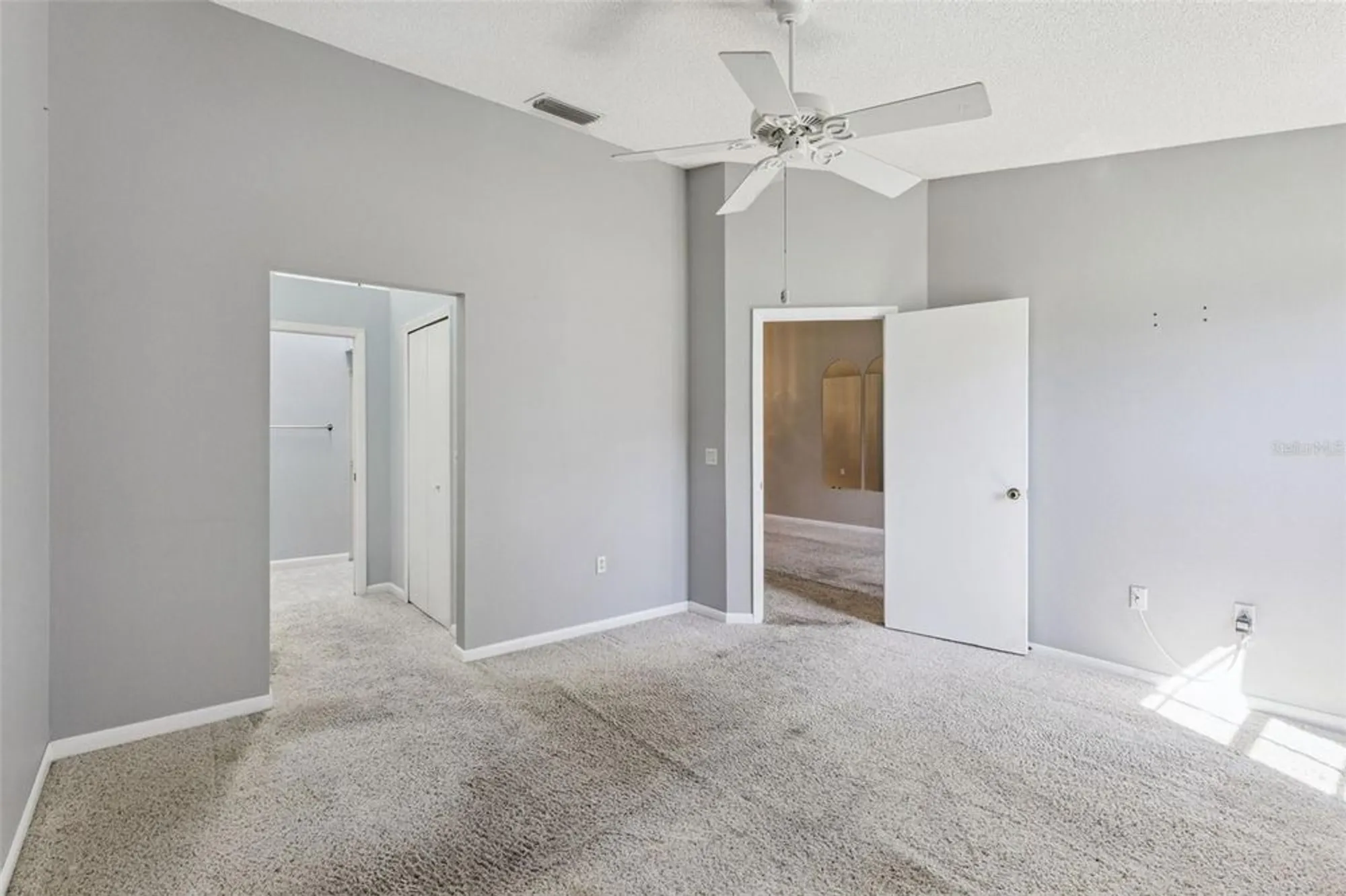 Property Slideshow image 20 of 82 | 26755 cash ct, Leesburg, FL, 34748