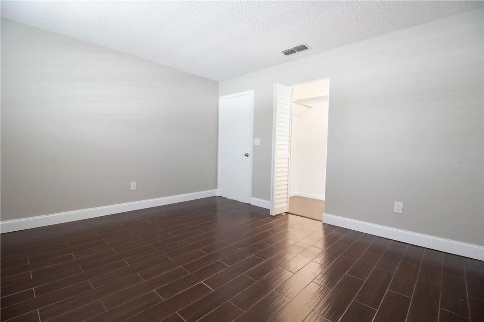 Property Slideshow image 18 of 35 | 6080 80th st n unit 201, St Petersburg, FL, 33709