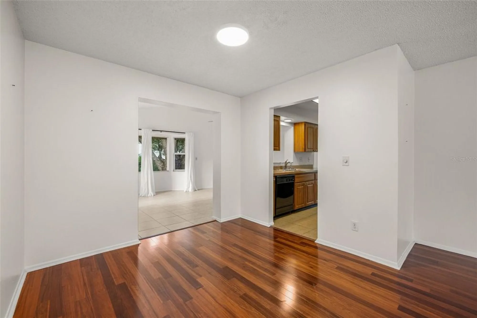 Property Slideshow image 9 of 50 | 142 stafford cir, Palm Harbor, FL, 34684