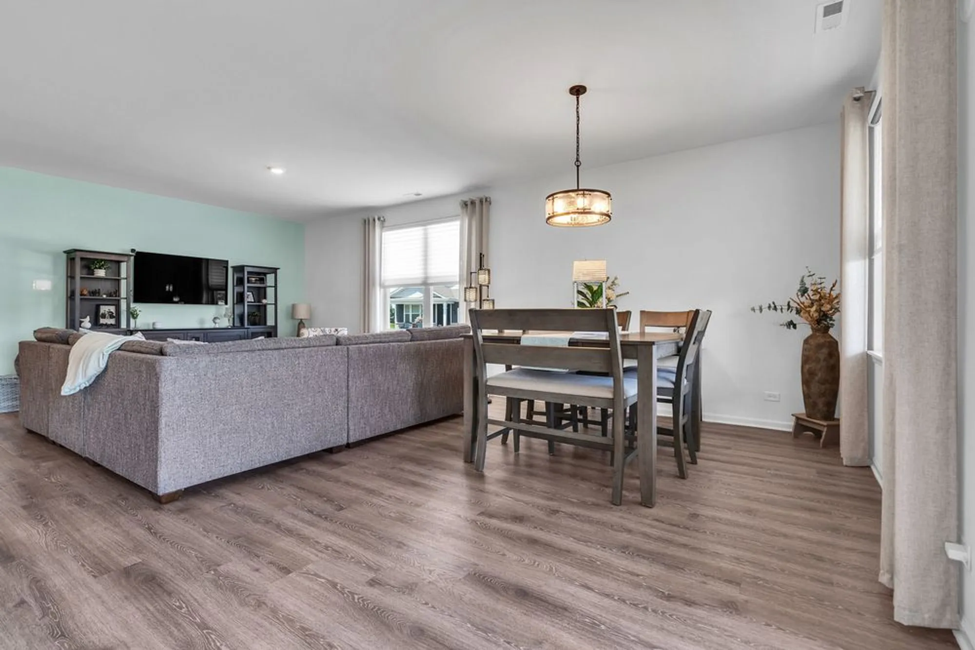 Property Slideshow image 12 of 29 | 1655 windsor rd, Pingree Grove, IL, 60140