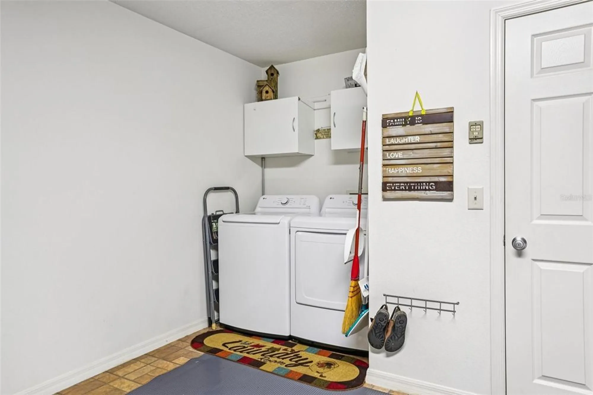 Property Slideshow image 25 of 47 | 2543 raintree dr, The Villages, FL, 32162