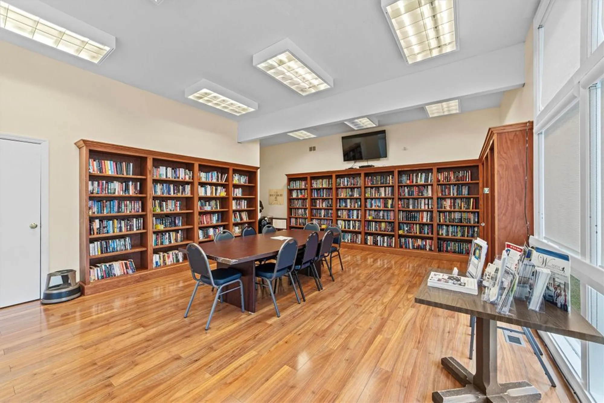 Property Slideshow image 32 of 37 | 156 carriage ct g, Yorktown Heights, NY, 10598