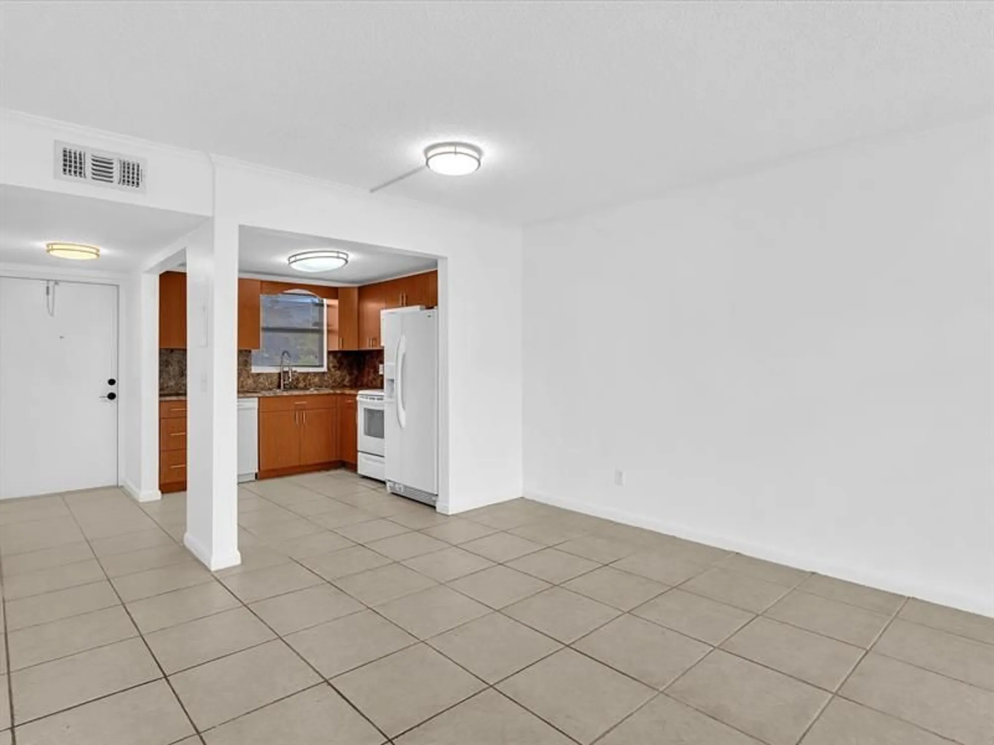 Property Slideshow image 27 of 58 | 6650 royal palm blvd 206c, Margate, FL, 33063