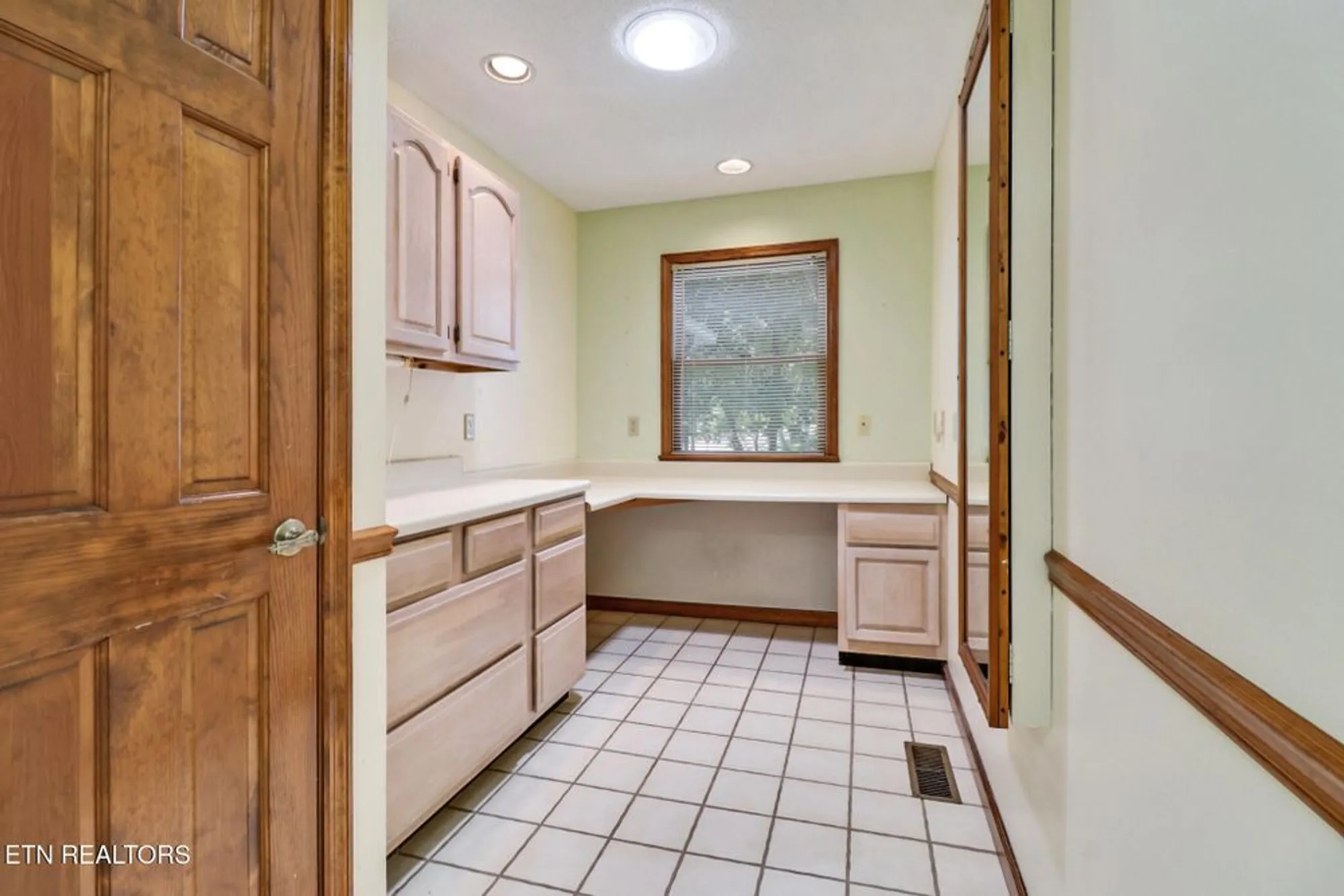 Property Slideshow image 24 of 51 | 143 sugarbush cir, Crossville, TN, 38558