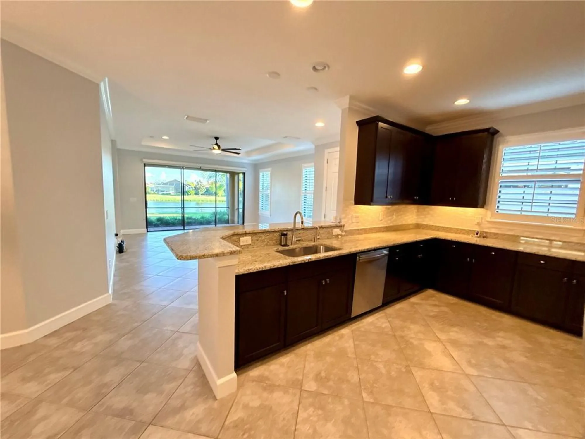 Property Slideshow image 16 of 59 | 4713 stafford ct, Palmetto, FL, 34221