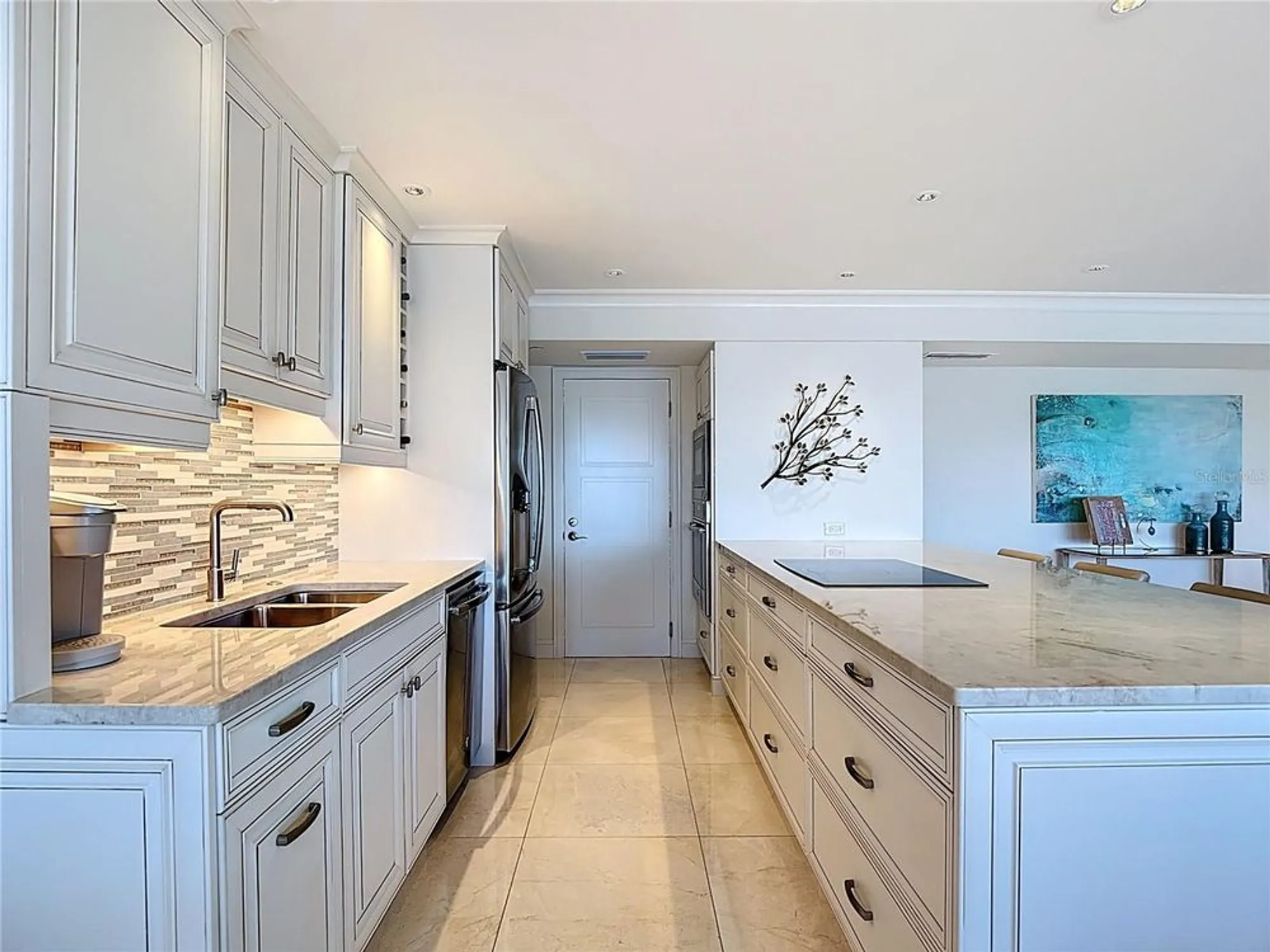 Property Slideshow image 18 of 54 | 3430 gulf shore blvd 3b, Naples, FL, 34103
