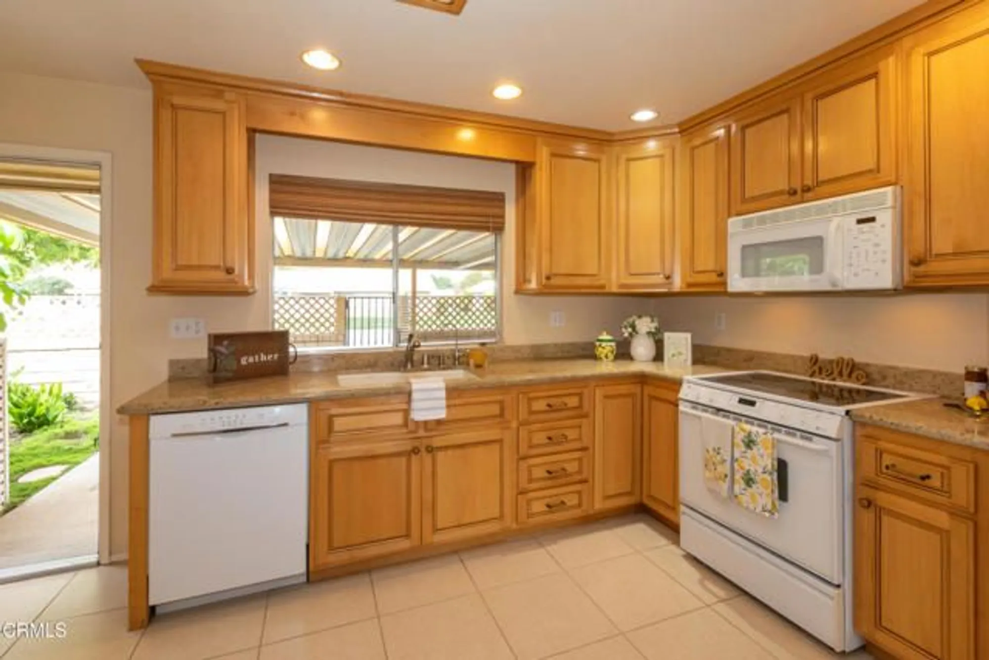 Property Slideshow image 26 of 49 | 24133 village 24, Camarillo, CA, 93012