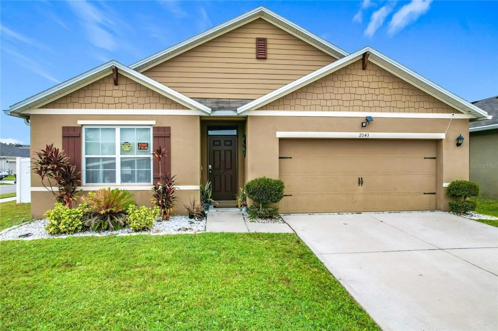 Property Slideshow image 1 of 49 | 2043 blue highlands dr, Lakeland, FL, 33811