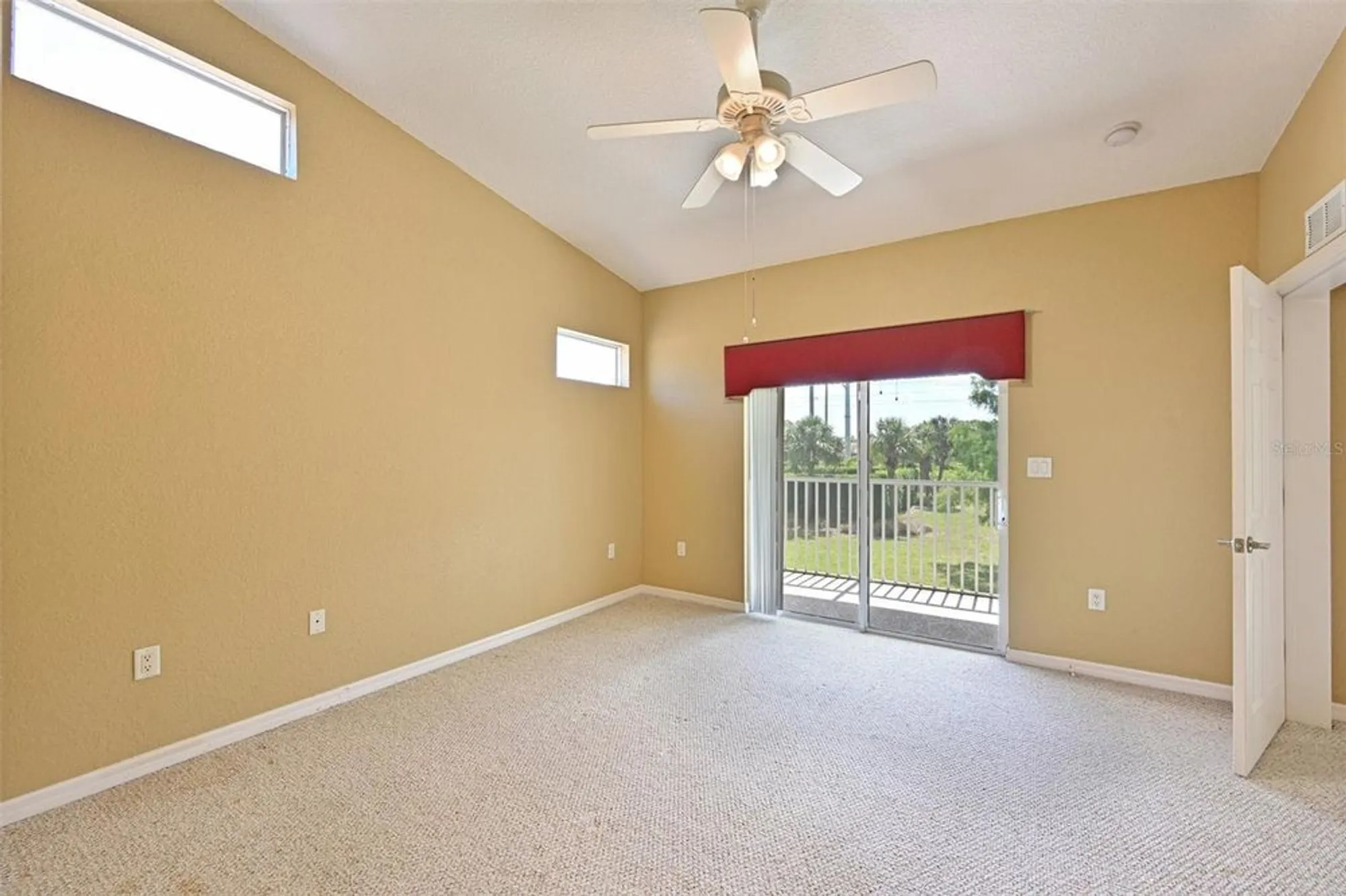 Property Slideshow image 9 of 28 | 6335 bay cedar ln, Bradenton, FL, 34203