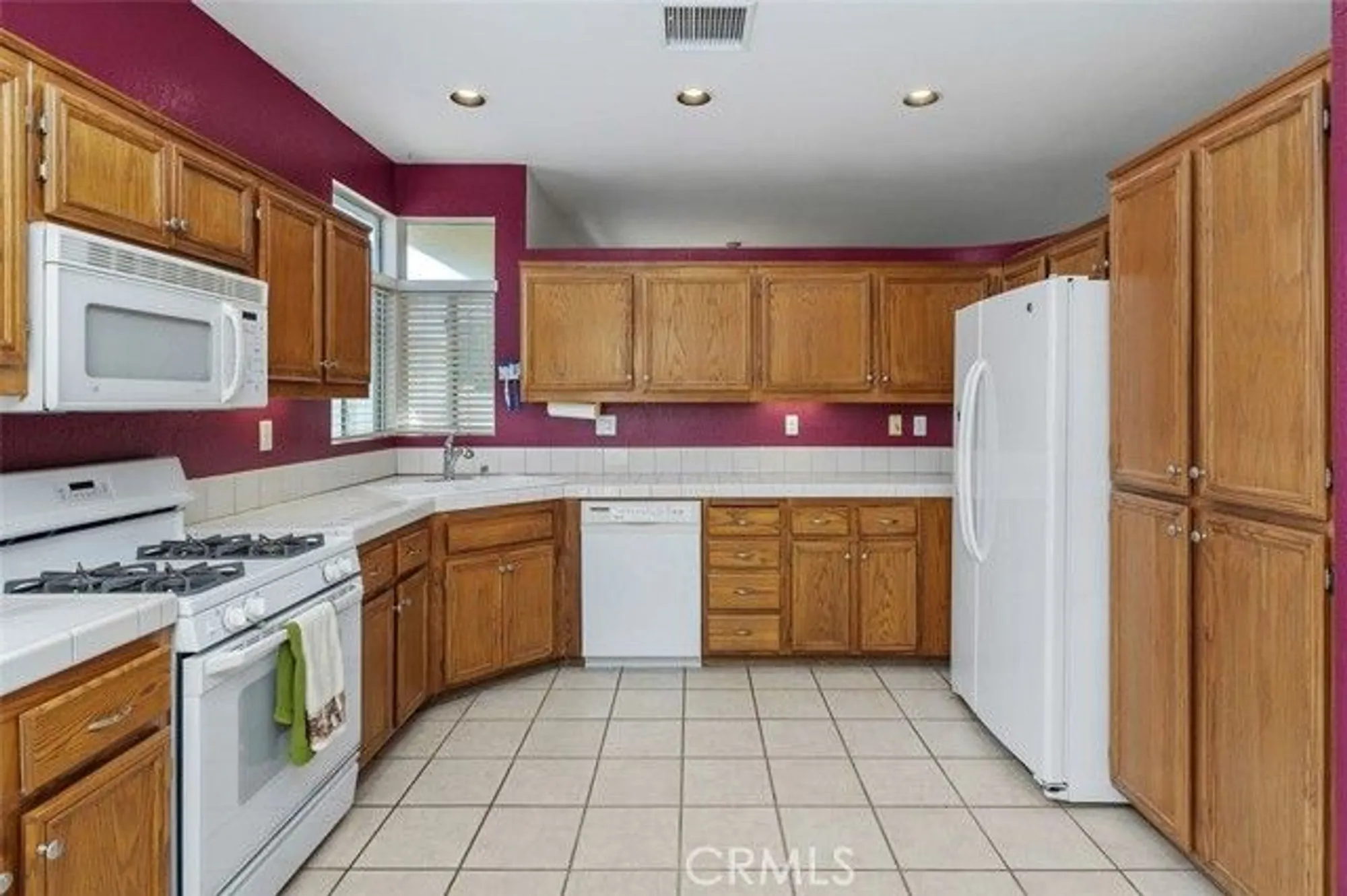 Property Slideshow image 5 of 14 | 26678 china dr, Menifee, CA, 92585