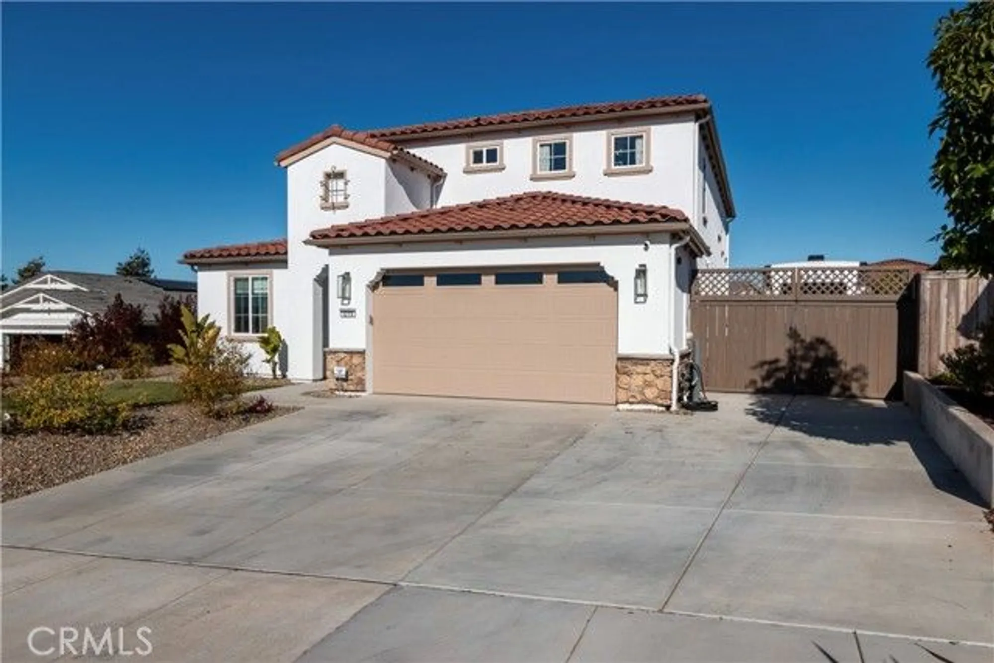 Property Slideshow image 18 of 66 | 1275 grand meadow way, Santa Maria, CA, 93455