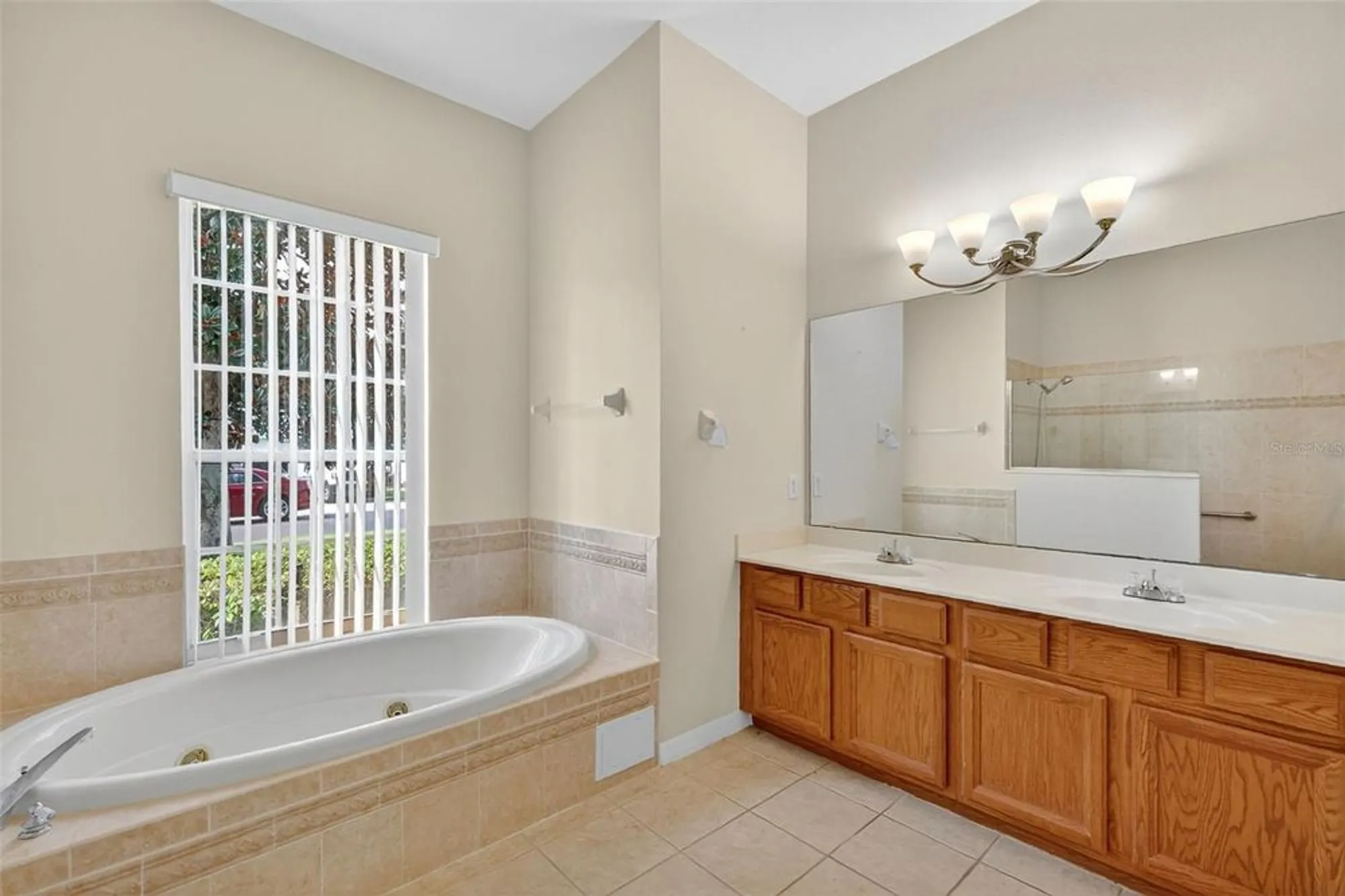 Property Slideshow image 25 of 30 | 5135 aurora dr, Leesburg, FL, 34748