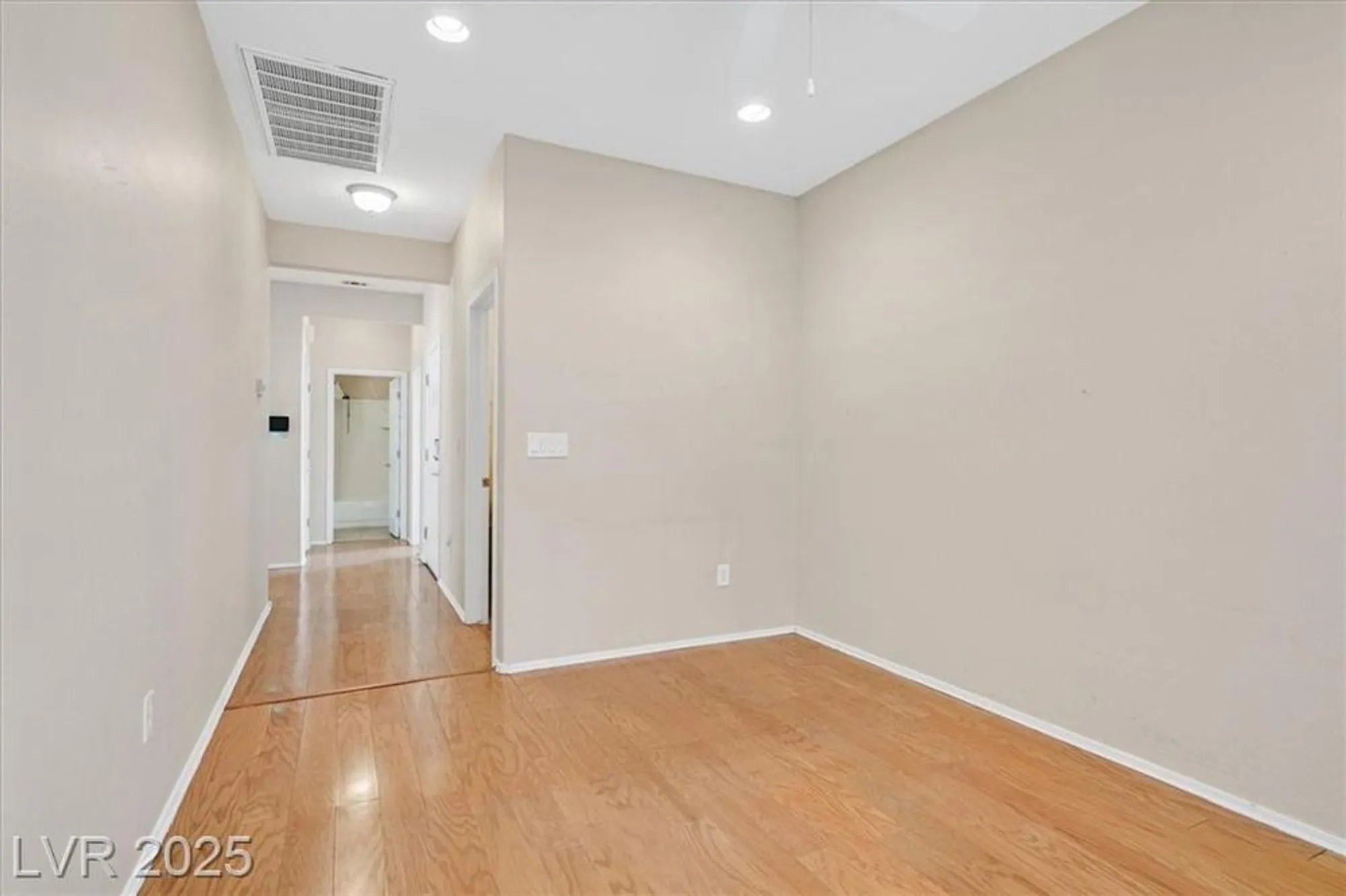 Property Slideshow image 16 of 32 | 2251 bildad dr, Henderson, NV, 89044