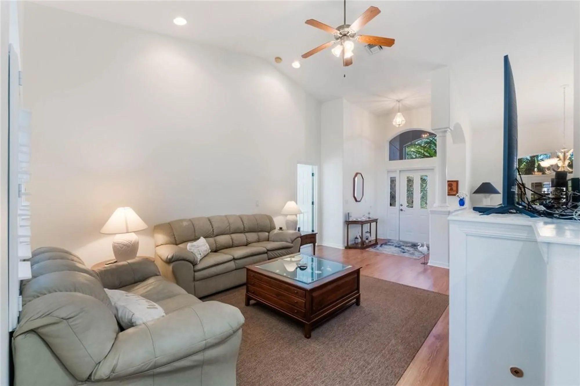 Property Slideshow image 8 of 65 | 5502 bounty cir, Tavares, FL, 32778