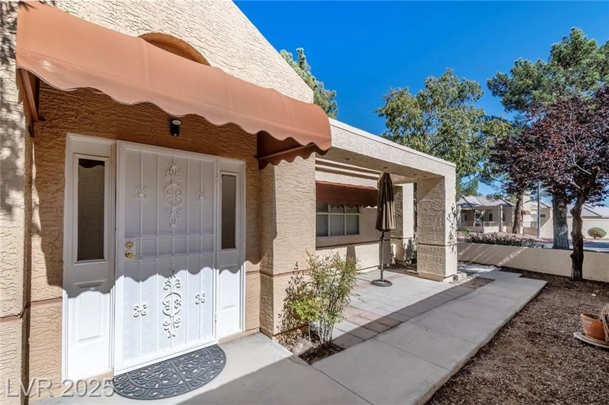 Property Slideshow image 4 of 55 | 429 mill hollow rd, Las Vegas, NV, 89107