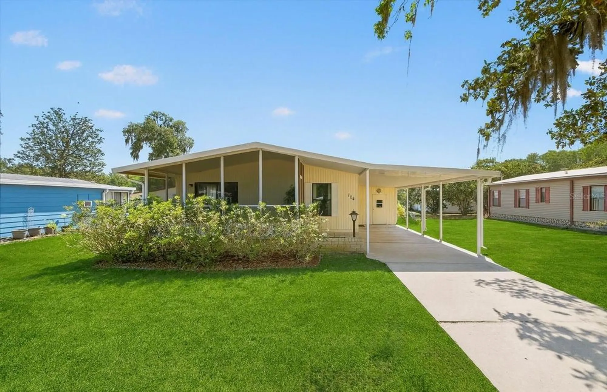 Property Slideshow image 1 of 30 | 104 winterberry ave, Wildwood, FL, 34785