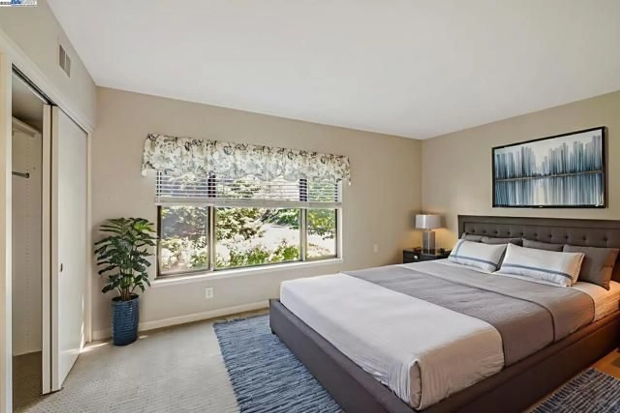 Property Slideshow image 15 of 29 | 1400 golden rain rd 3, Walnut Creek, CA, 94595