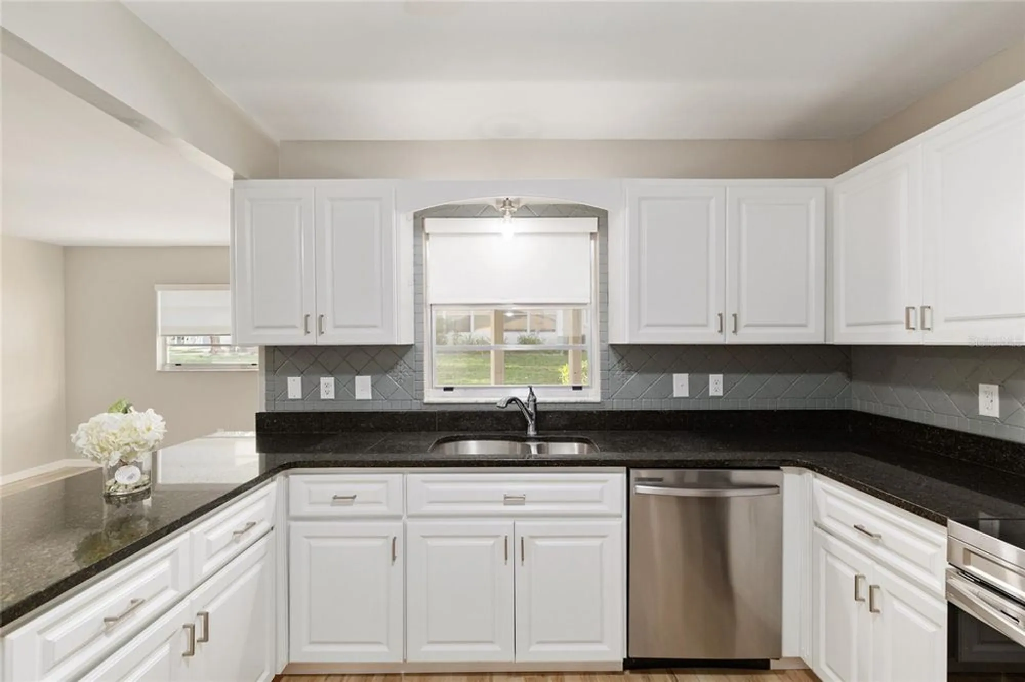 Property Slideshow image 13 of 43 | 8681 sw 93rd pl b, Ocala, FL, 34481