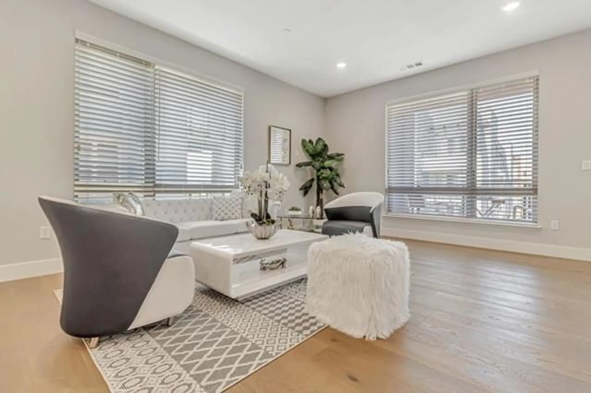 Property Slideshow image 5 of 28 | 1028 foster square ln 305, Foster City, CA, 94404