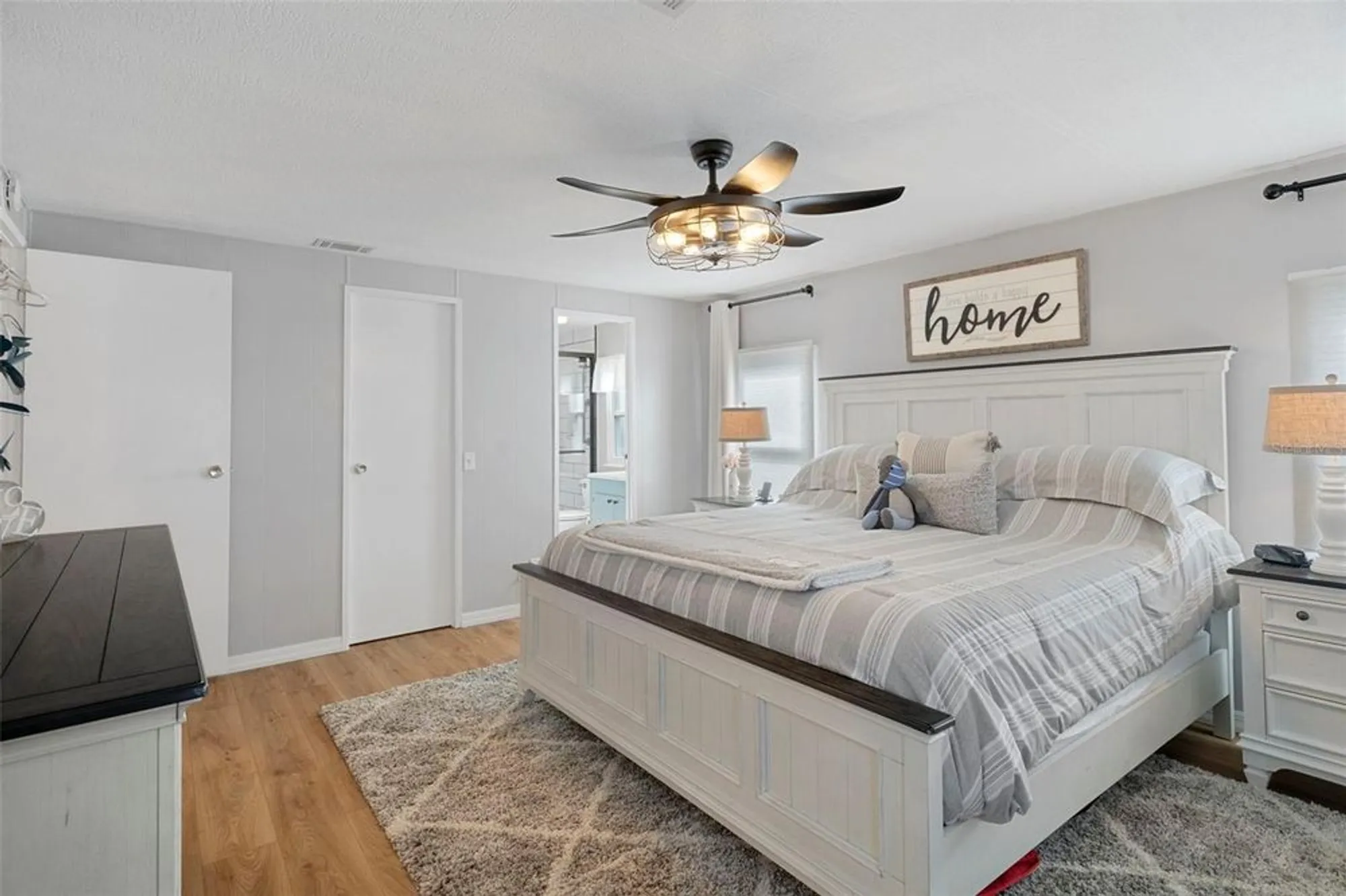 Property Slideshow image 21 of 59 | 5079 lodgewood dr, Lakeland, FL, 33810