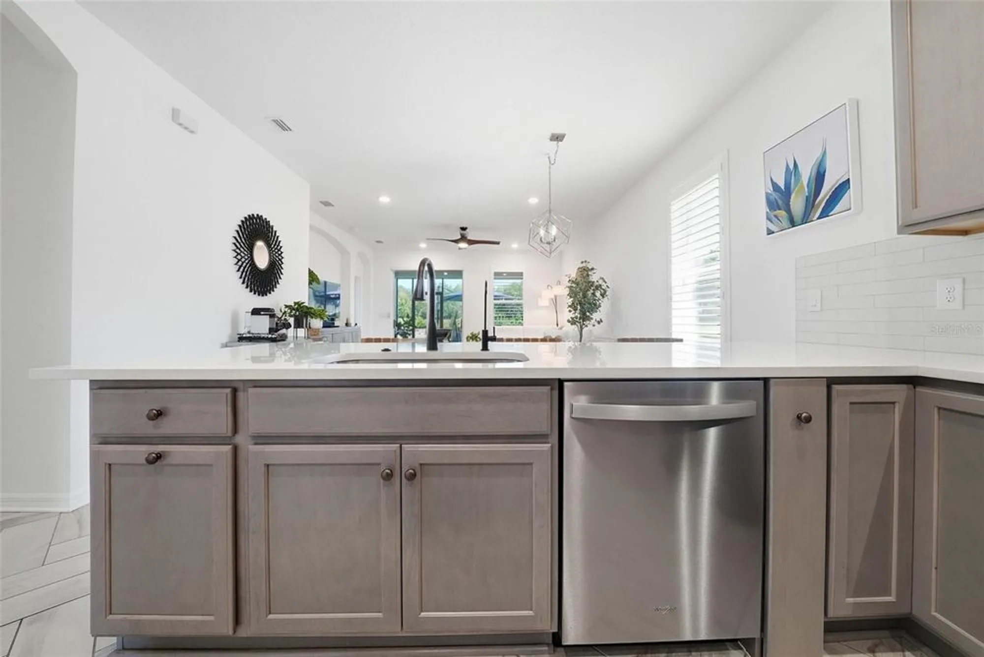 Property Slideshow image 17 of 91 | 5331 cappleman loop, Brooksville, FL, 34601