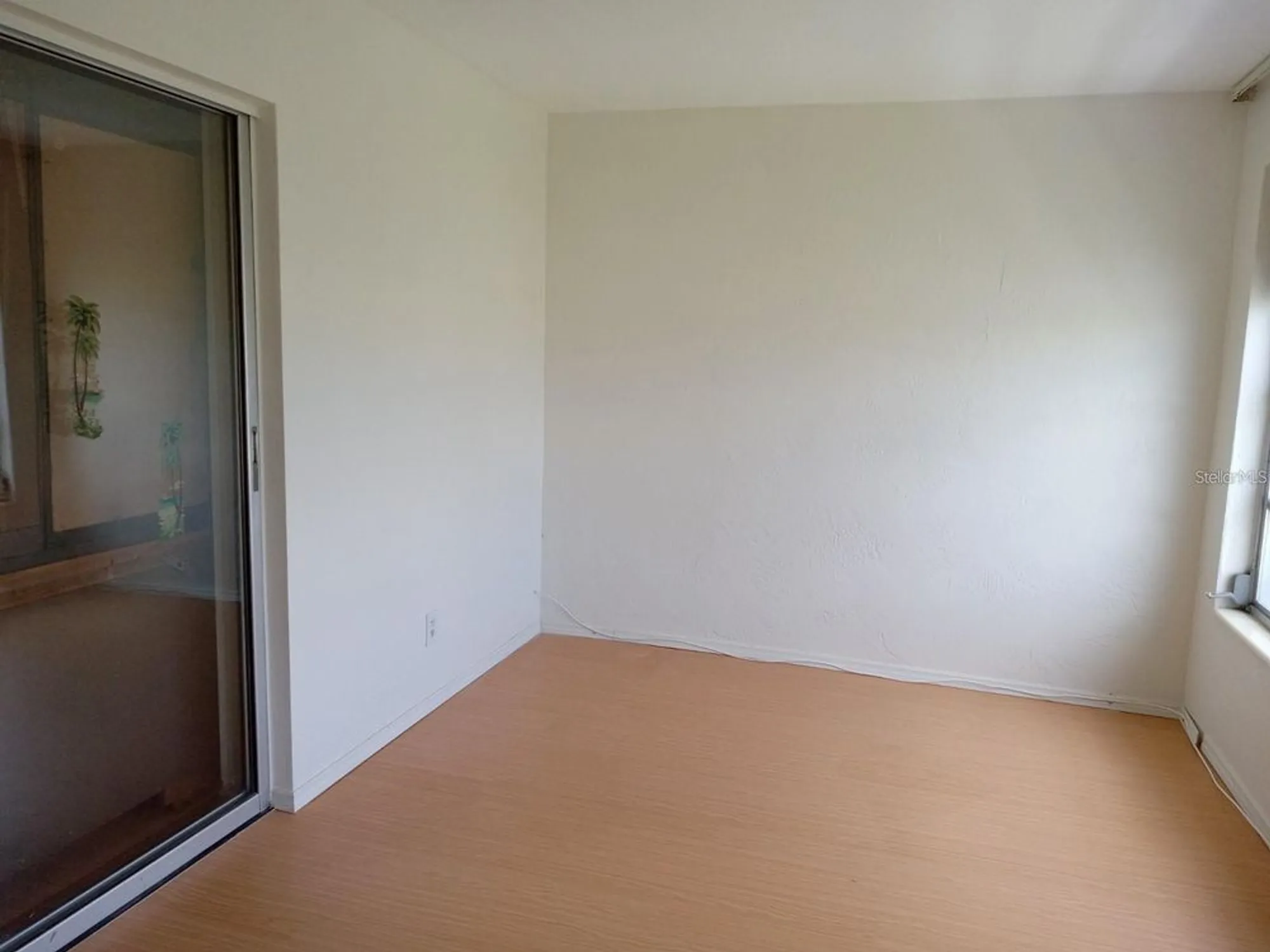 Property Slideshow image 18 of 40 | 2462 brazilia dr 64, Clearwater, FL, 33763