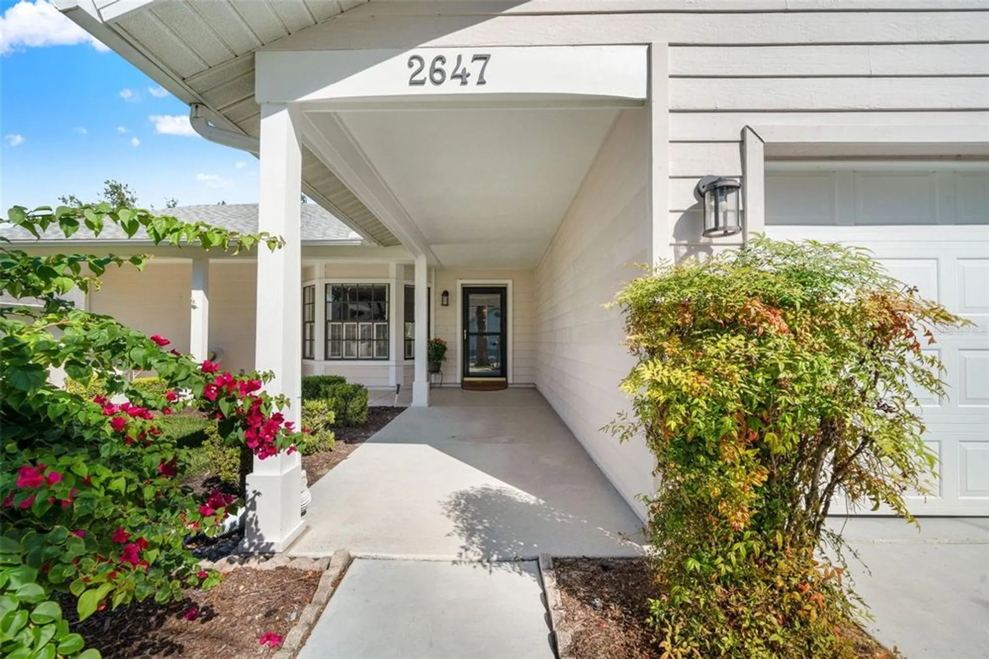 Property Slideshow image 5 of 77 | 2647 royal ridge dr, Spring Hill, FL, 34606