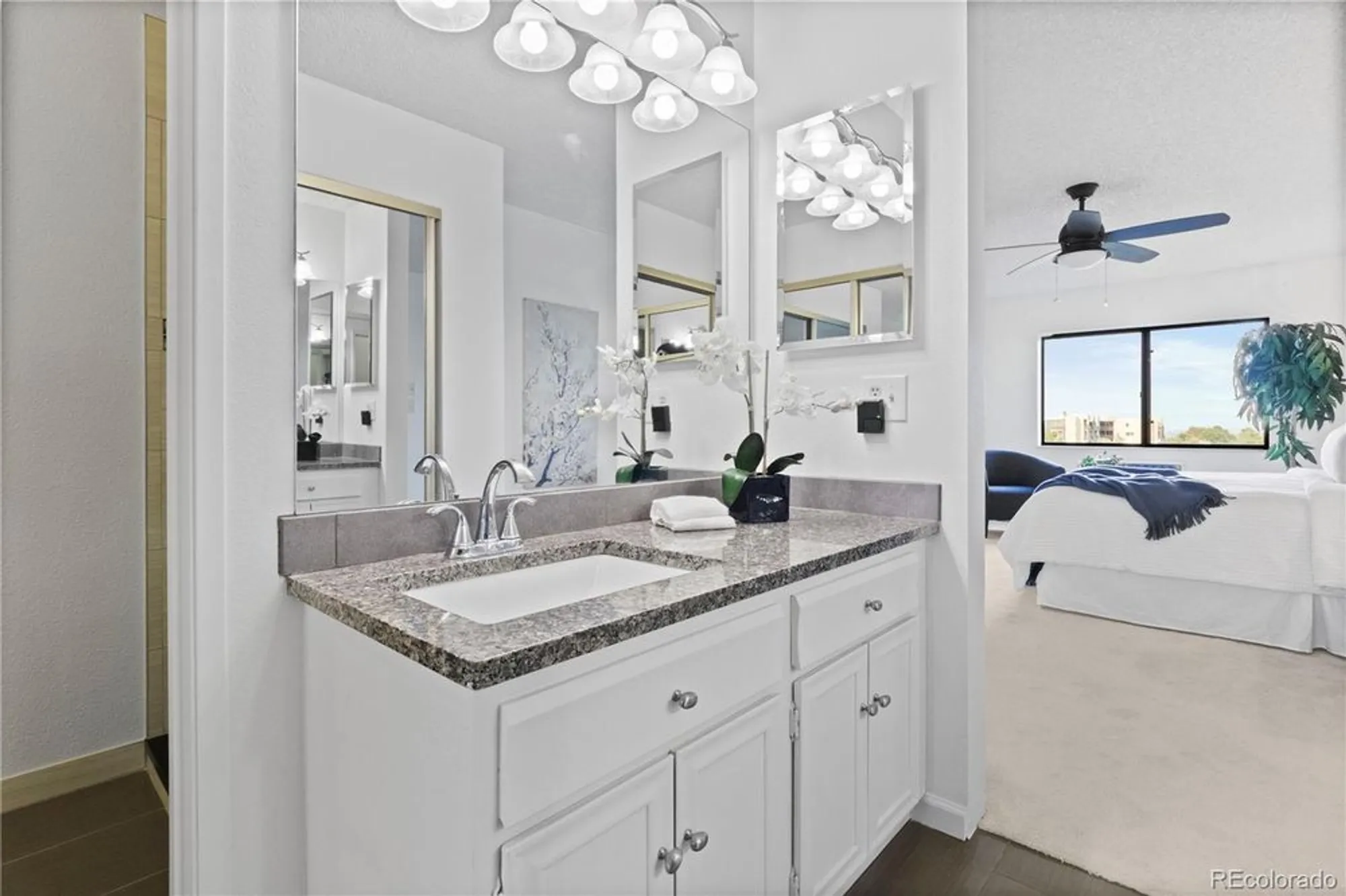 Property Slideshow image 13 of 50 | 14152 e linvale pl apt 605, Aurora, CO, 80014