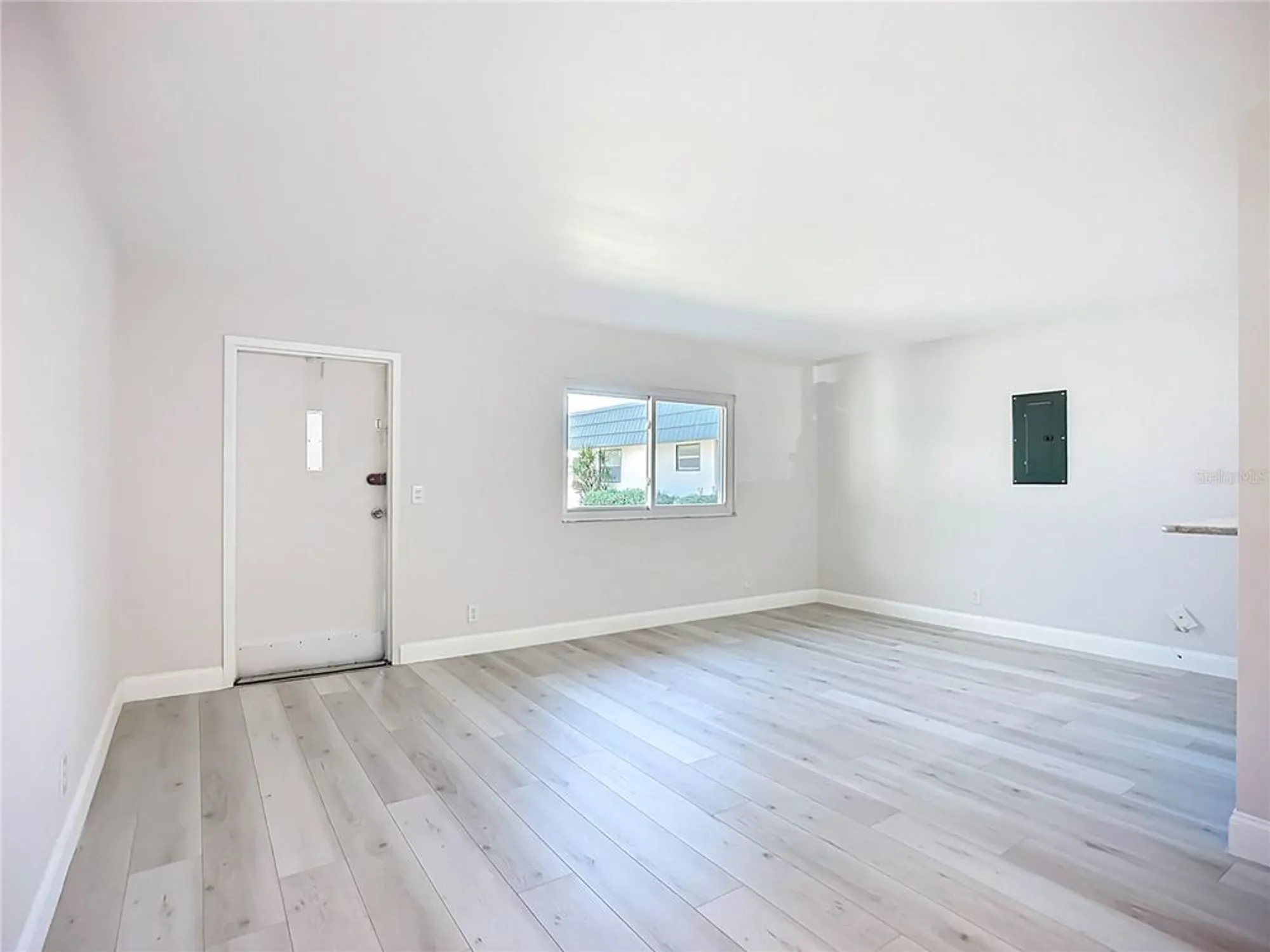 Property Slideshow image 16 of 39 | 1811 bedford ln 166, Sun City Center, FL, 33573