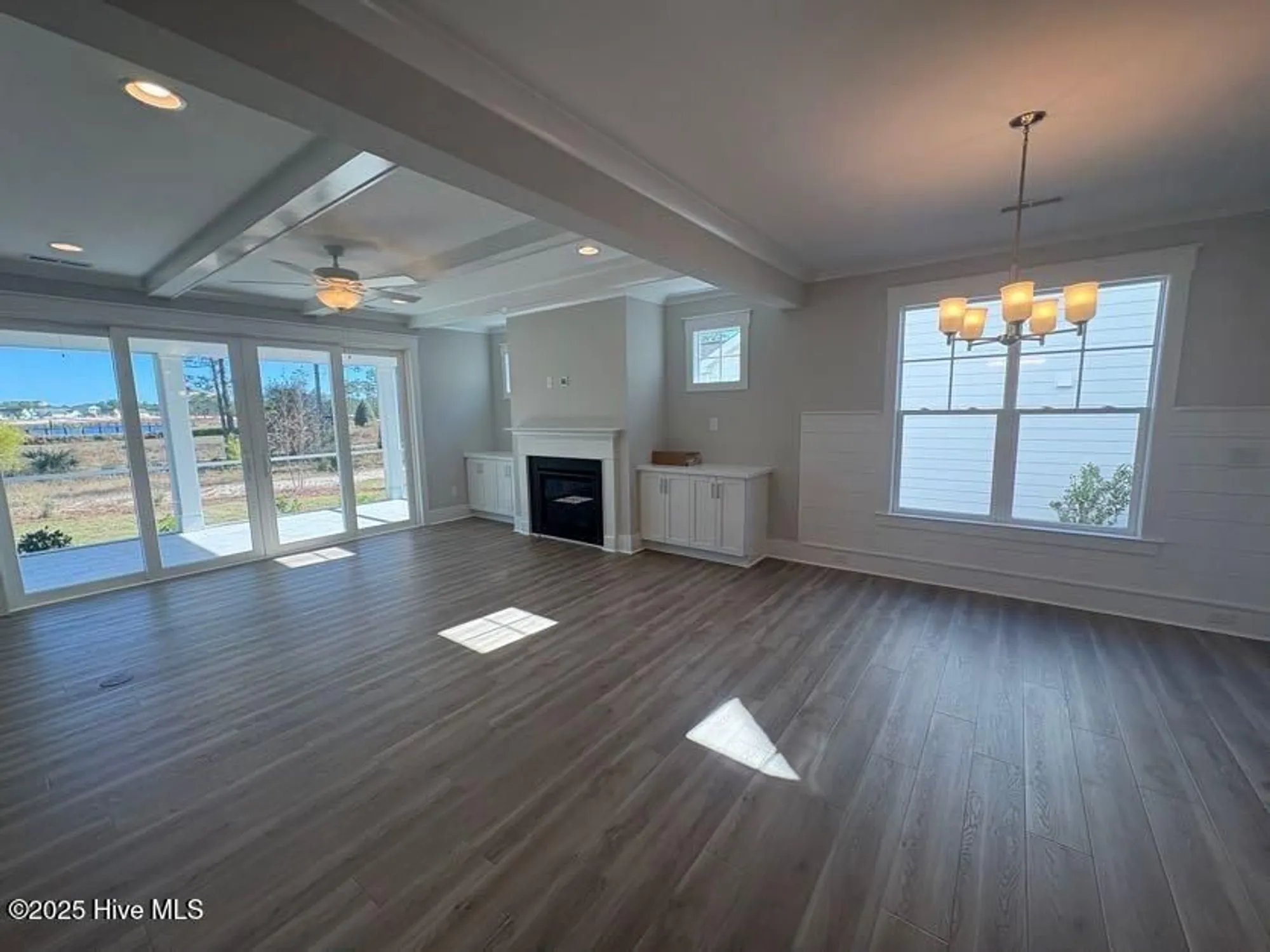 Property Slideshow image 10 of 34 | 335 longhill dr, Wilmington, NC, 28412