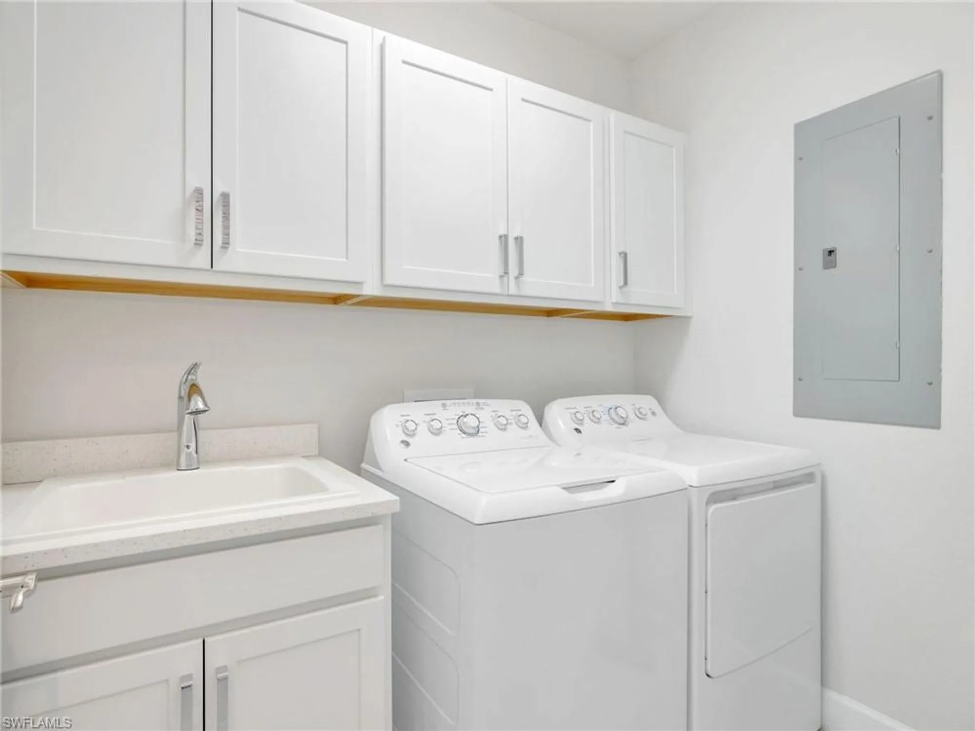 Property Slideshow image 36 of 49 | 8012 signature club cir unit 101, Naples, FL, 34113