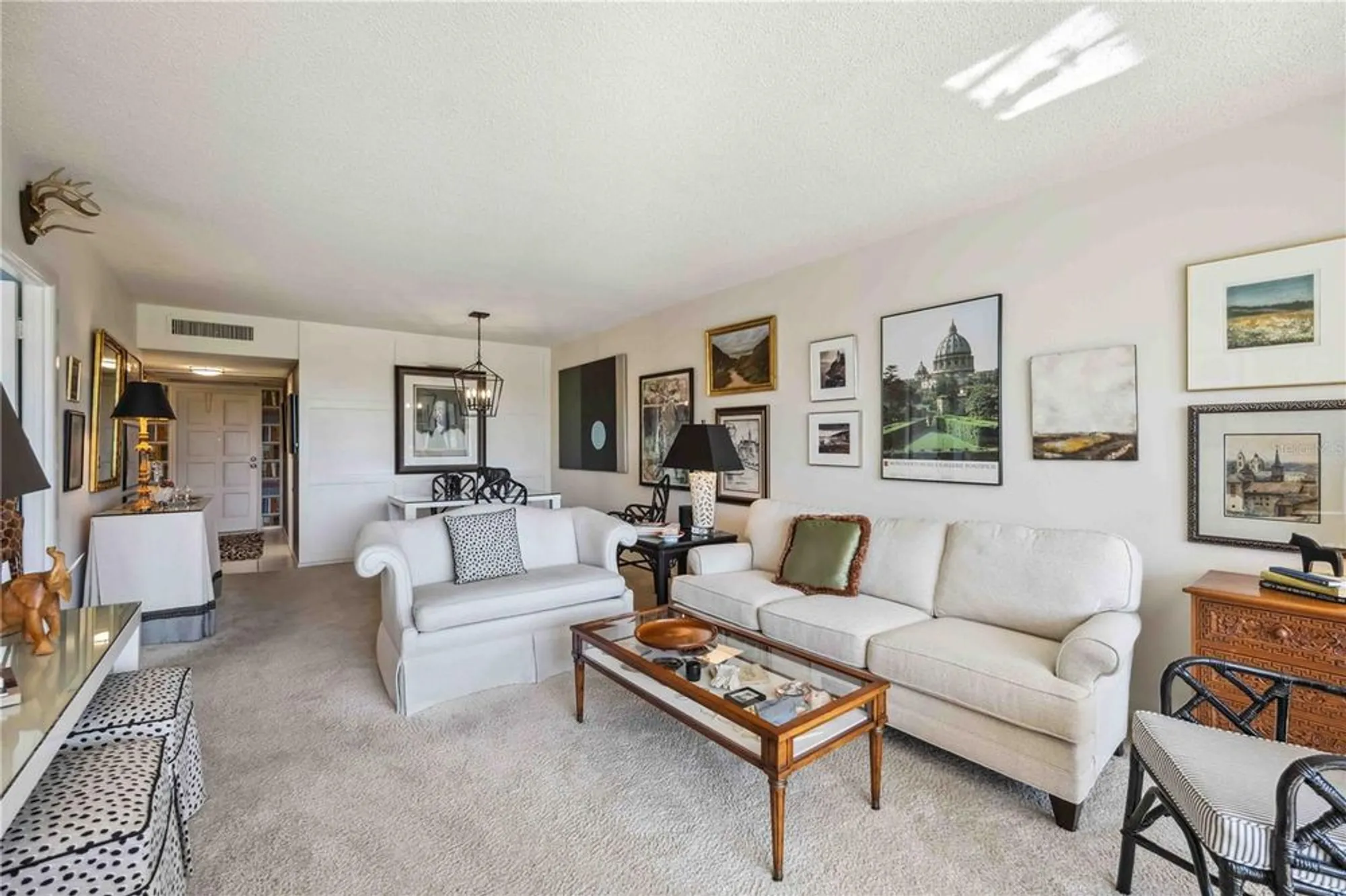 Property Slideshow image 7 of 31 | 7461 w country club dr 207, Sarasota, FL, 34243