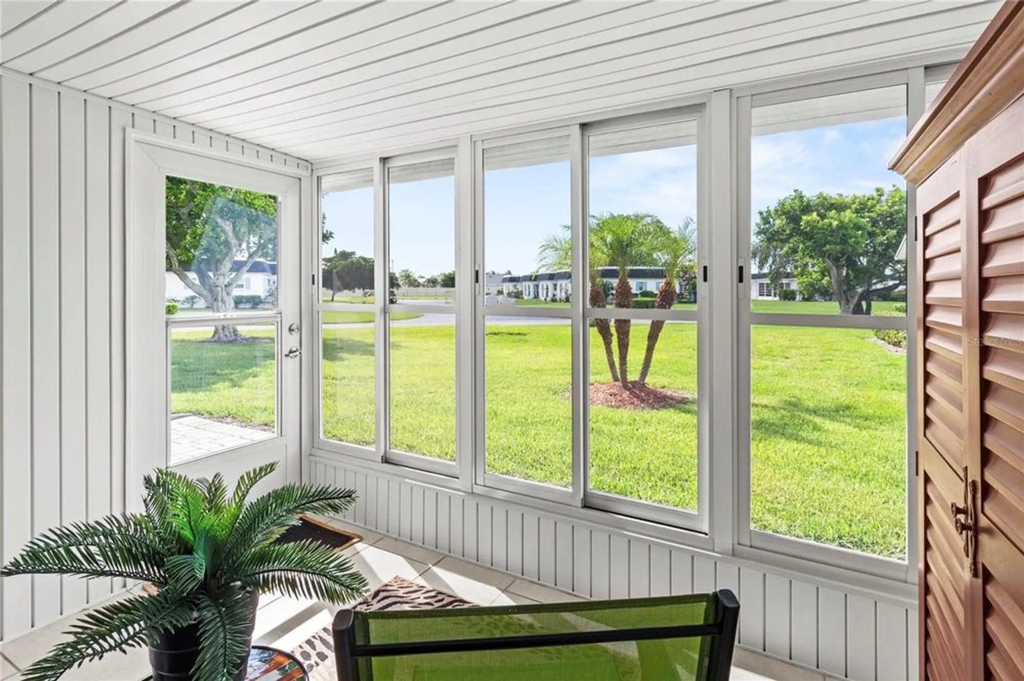 Property Slideshow image 14 of 57 | 3619 36th avenue dr, Bradenton, FL, 34205