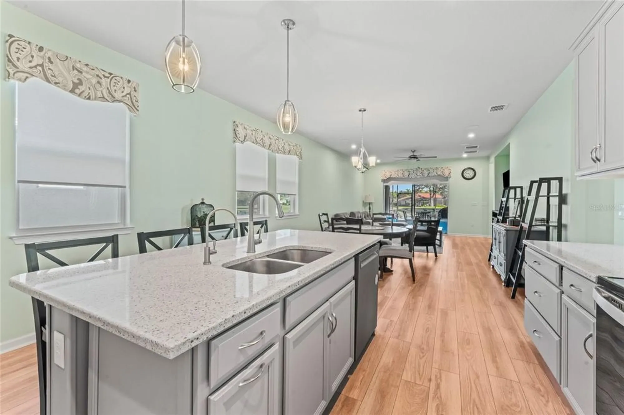 Property Slideshow image 13 of 47 | 3764 maxwell park dr, Sun City Center, FL, 33573