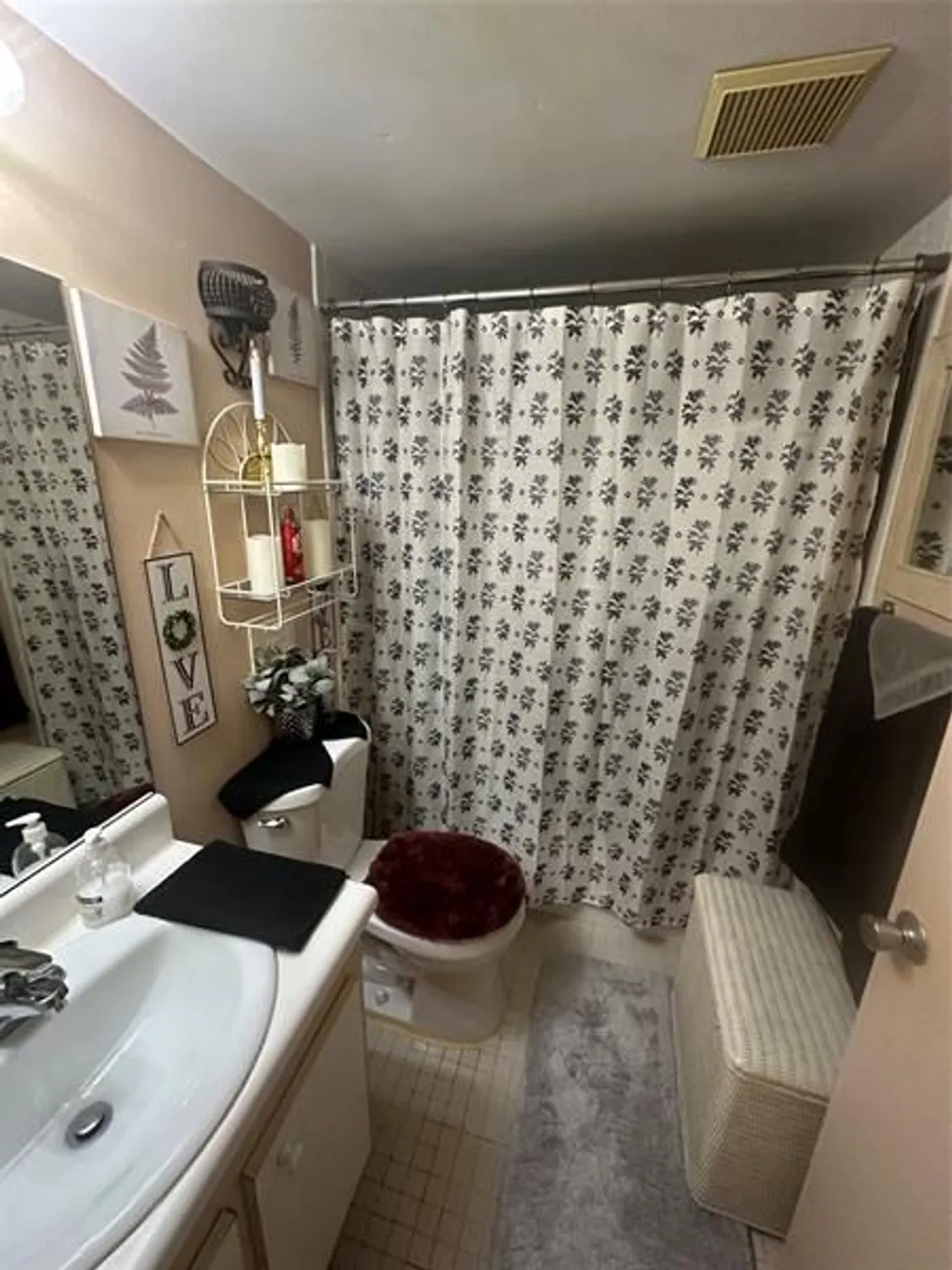 Property Slideshow image 12 of 19 | 1401 sw 134th way apt 307, Pembroke Pines, FL, 33027