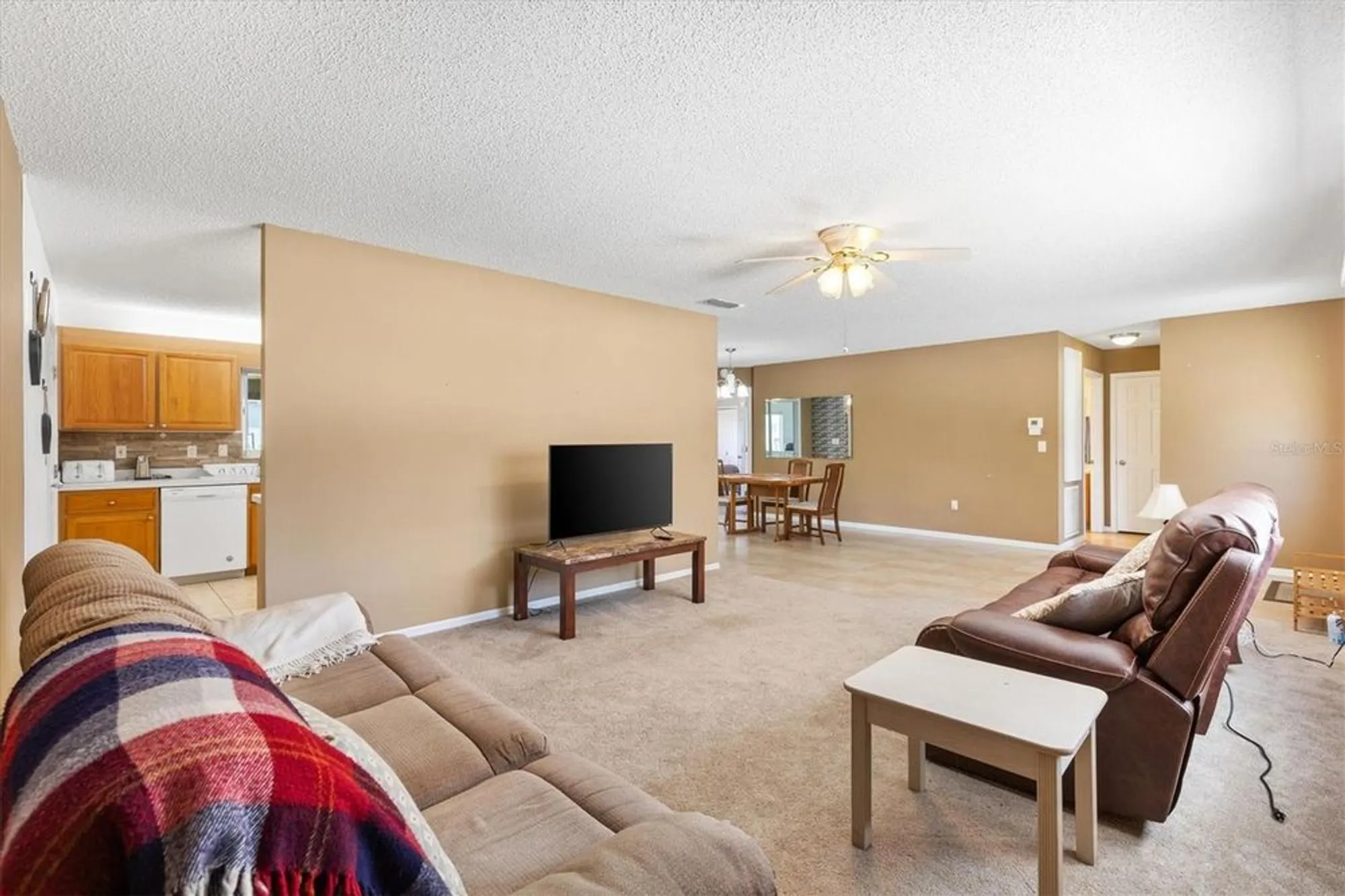 Property Slideshow image 7 of 43 | 9667 se 173rd ln, Summerfield, FL, 34491