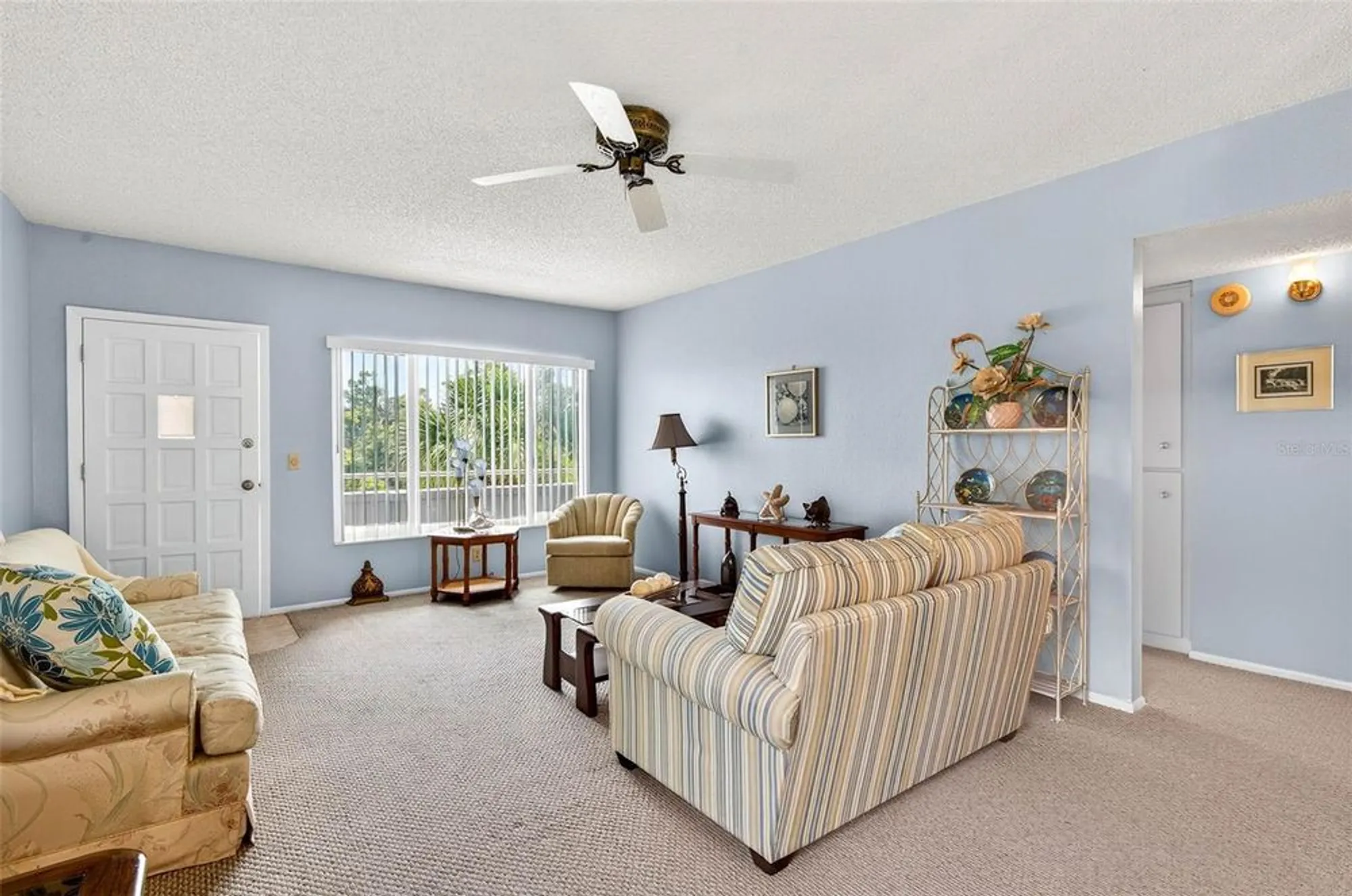 Property Slideshow image 8 of 32 | 2370 jamaican st 84, Clearwater, FL, 33763