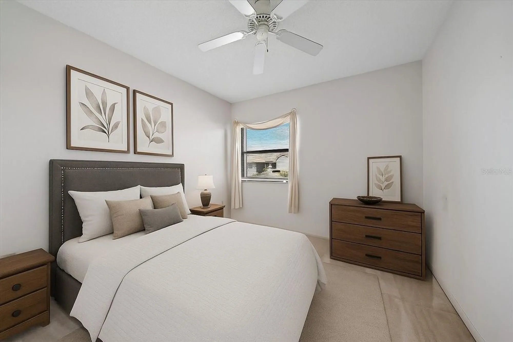 Property Slideshow image 9 of 54 | 1654 starling dr 201, Sarasota, FL, 34231