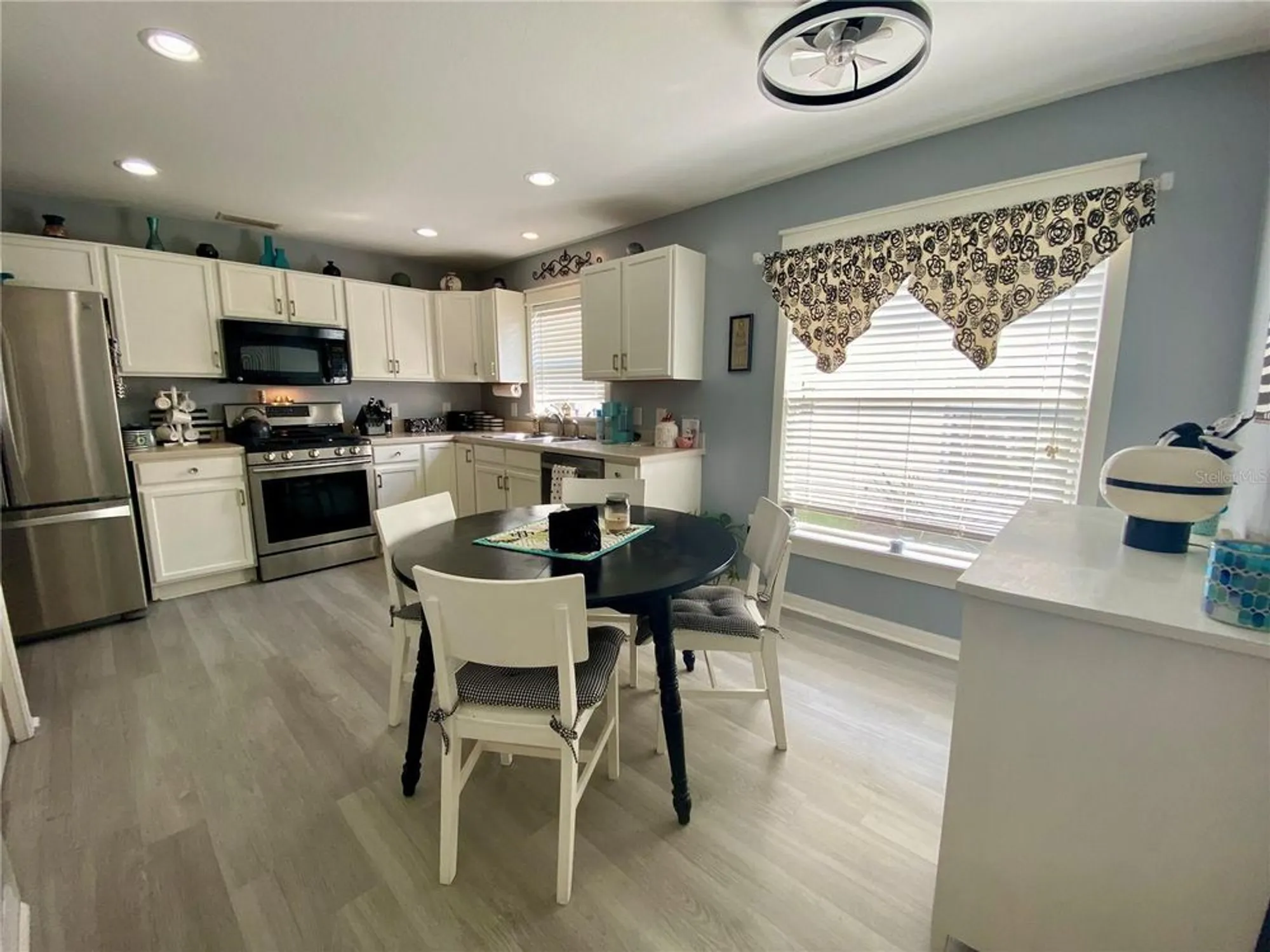 Property Slideshow image 9 of 47 | 246 chalet estates st, Lake Wales, FL, 33859