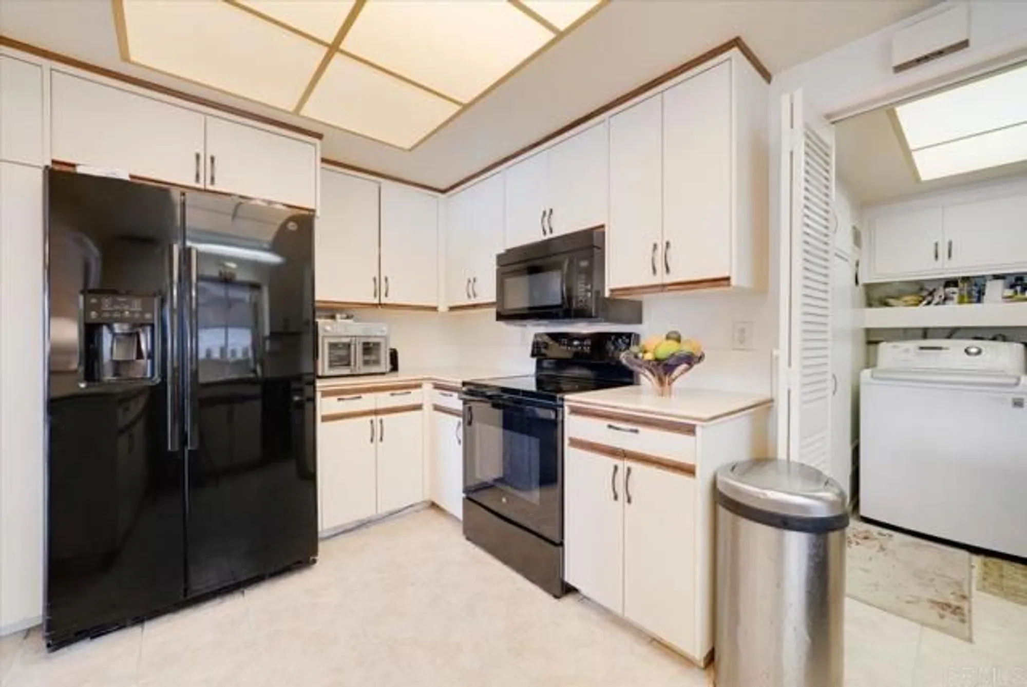 Property Slideshow image 28 of 73 | 1499 la linda dr, San Marcos, CA, 92078