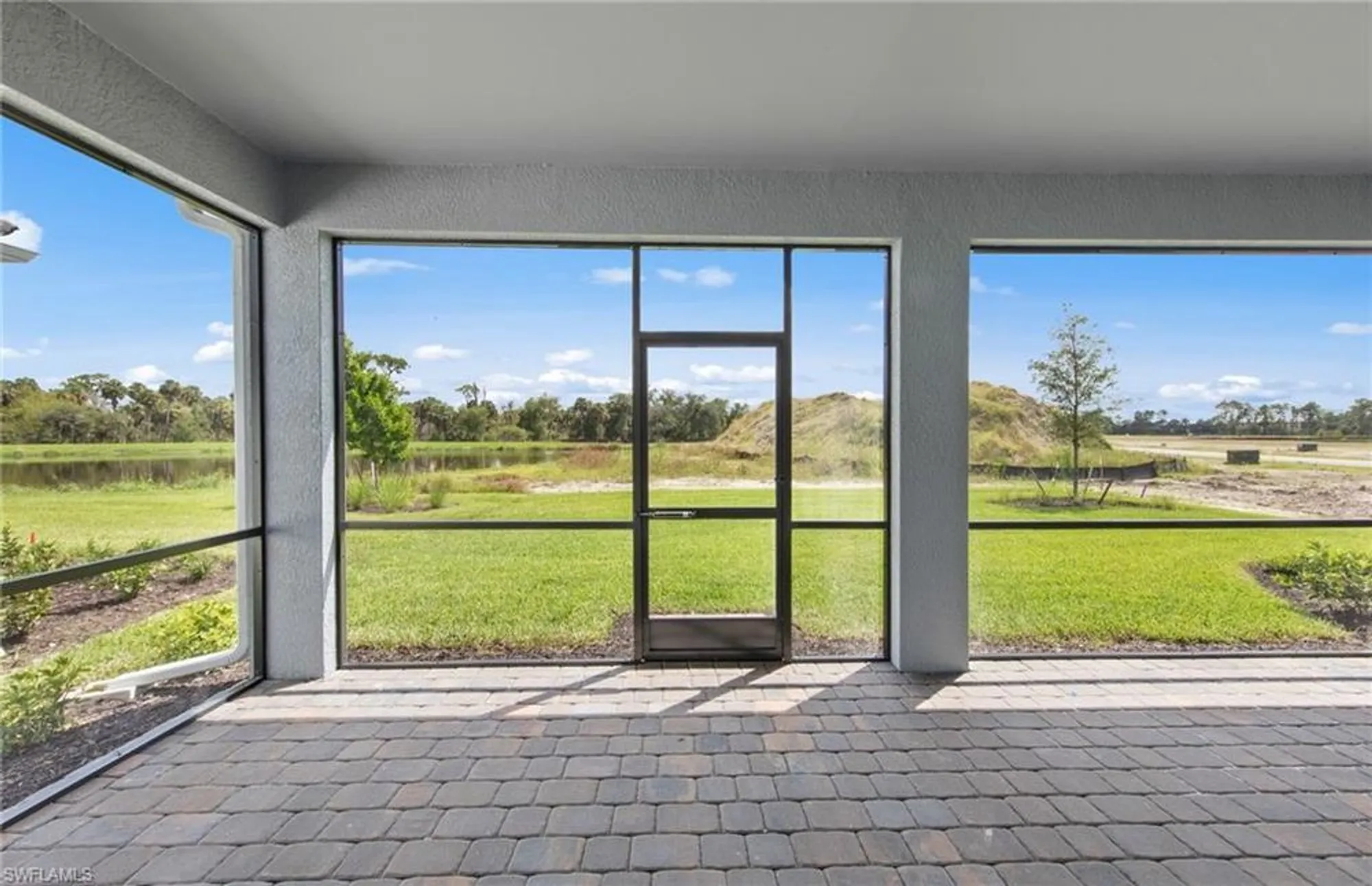 Property Slideshow image 24 of 46 | 17290 willow tree ln, North Fort Myers, FL, 33917