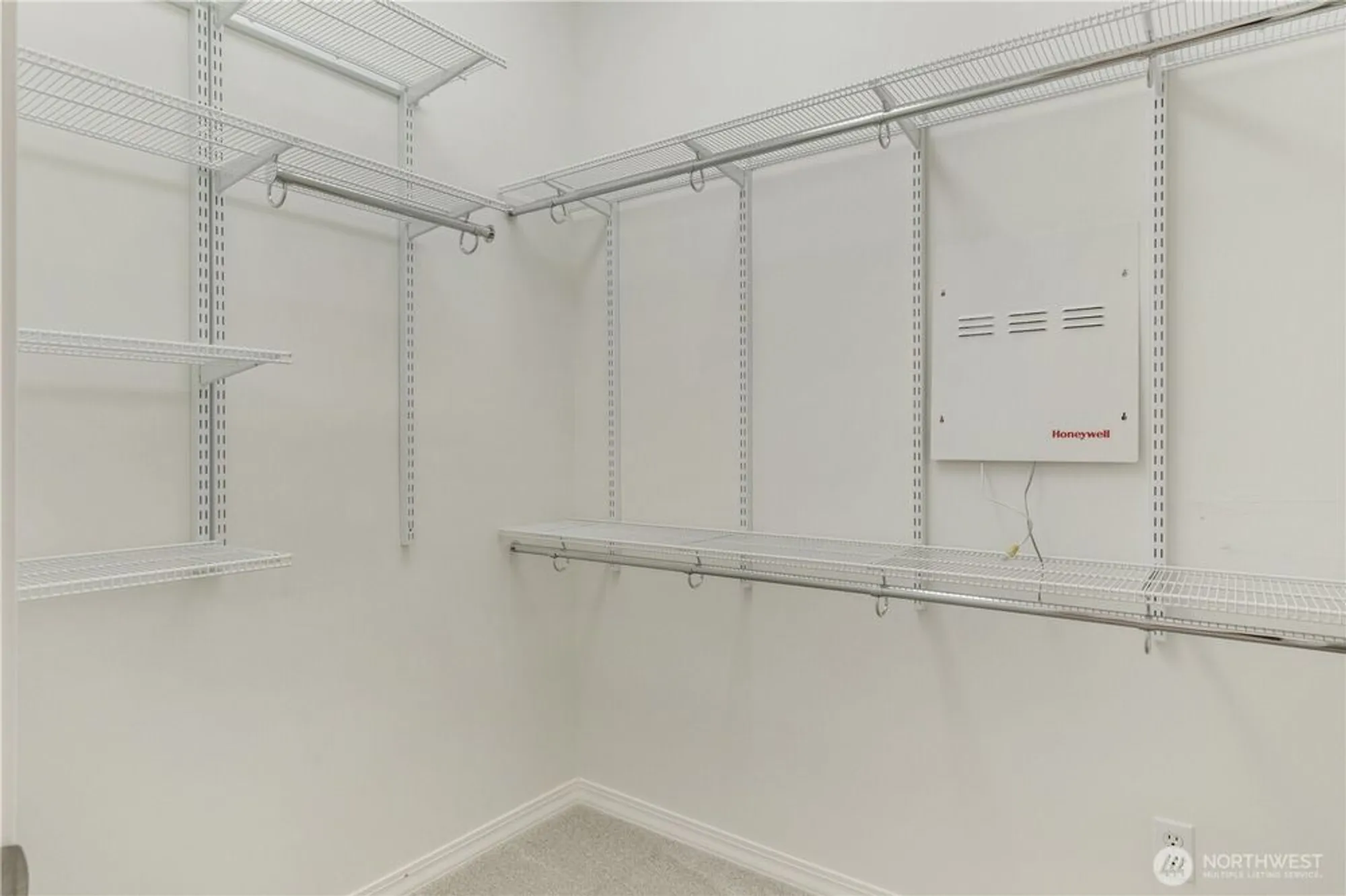 Property Slideshow image 13 of 32 | 24239 ne 130th pl, Redmond, WA, 98053