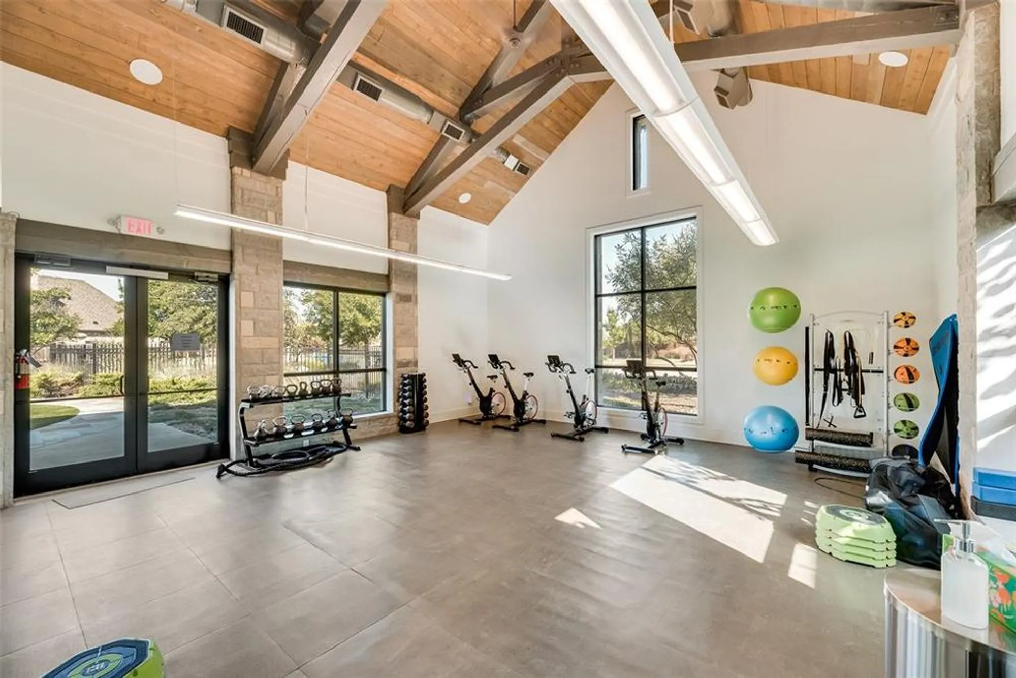 Property Slideshow image 32 of 39 | 2725 cumberland, The Colony, TX, 75056