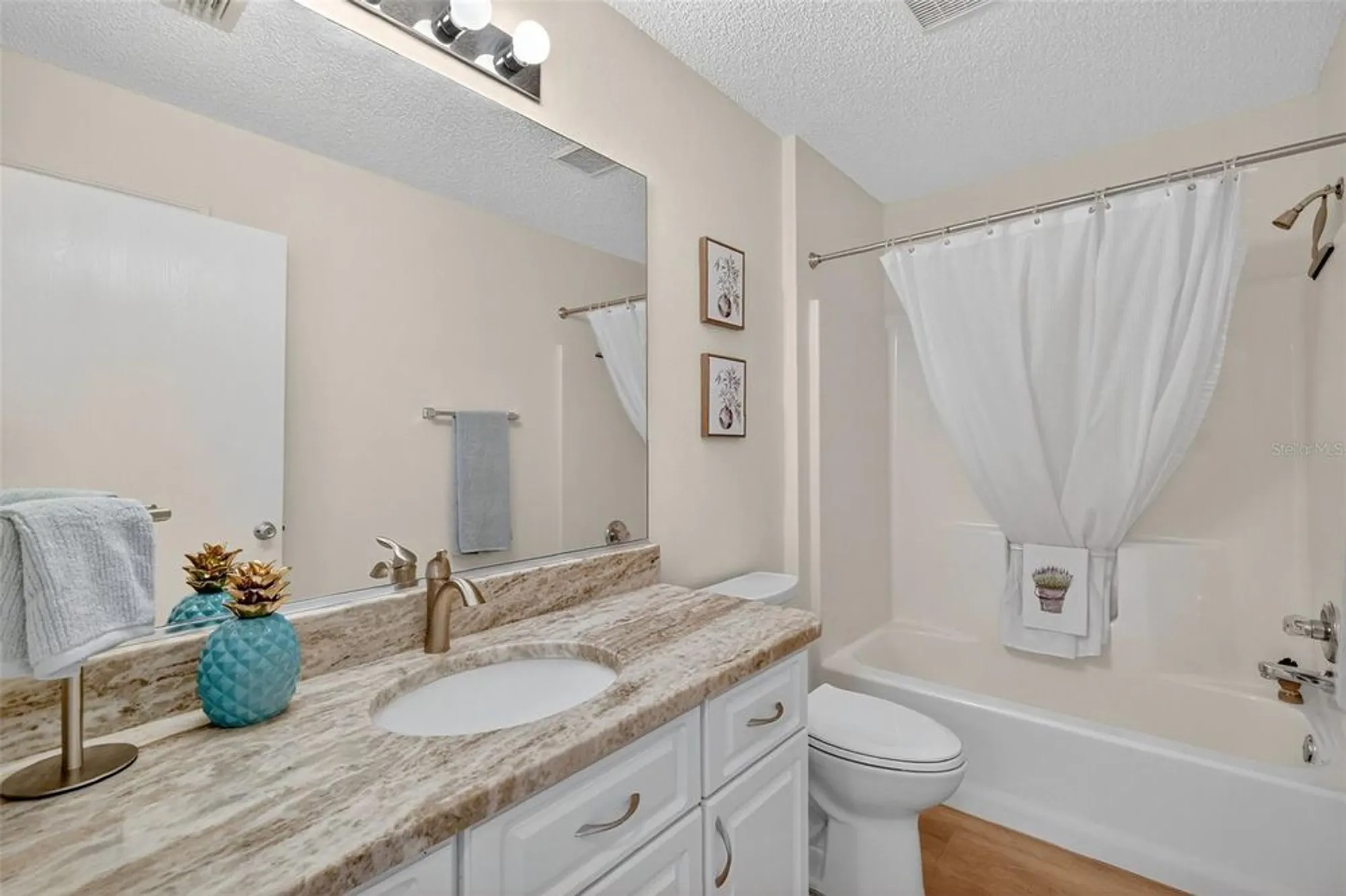 Property Slideshow image 24 of 39 | 17076 se 96th chapelwood cir, The Villages, FL, 32162